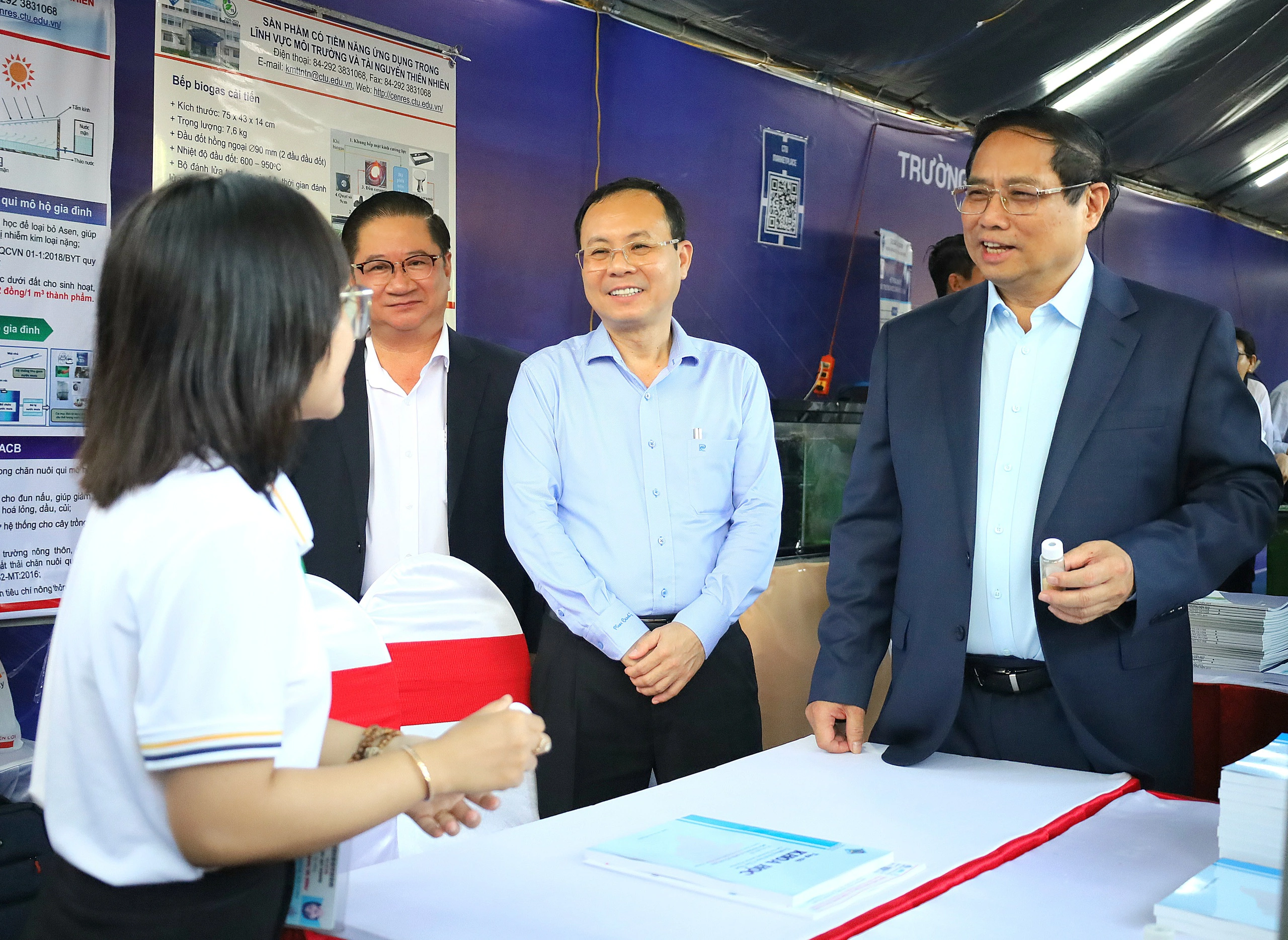 Thủ tướng: Thế hệ trẻ khởi nghiệp phải dũng cảm, không nóng vội, cầu toàn- Ảnh 3. Thủ tướng: Thế hệ trẻ khởi nghiệp phải dũng cảm, không nóng vội, cầu toàn- Ảnh 3.
