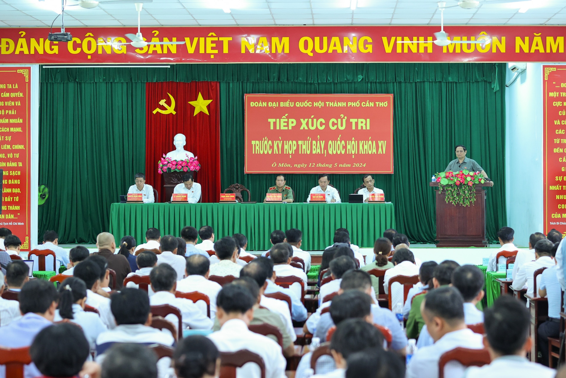 Thủ tướng Phạm Minh Chính tiếp xúc cử tri trước kỳ họp Quốc hội- Ảnh 2.