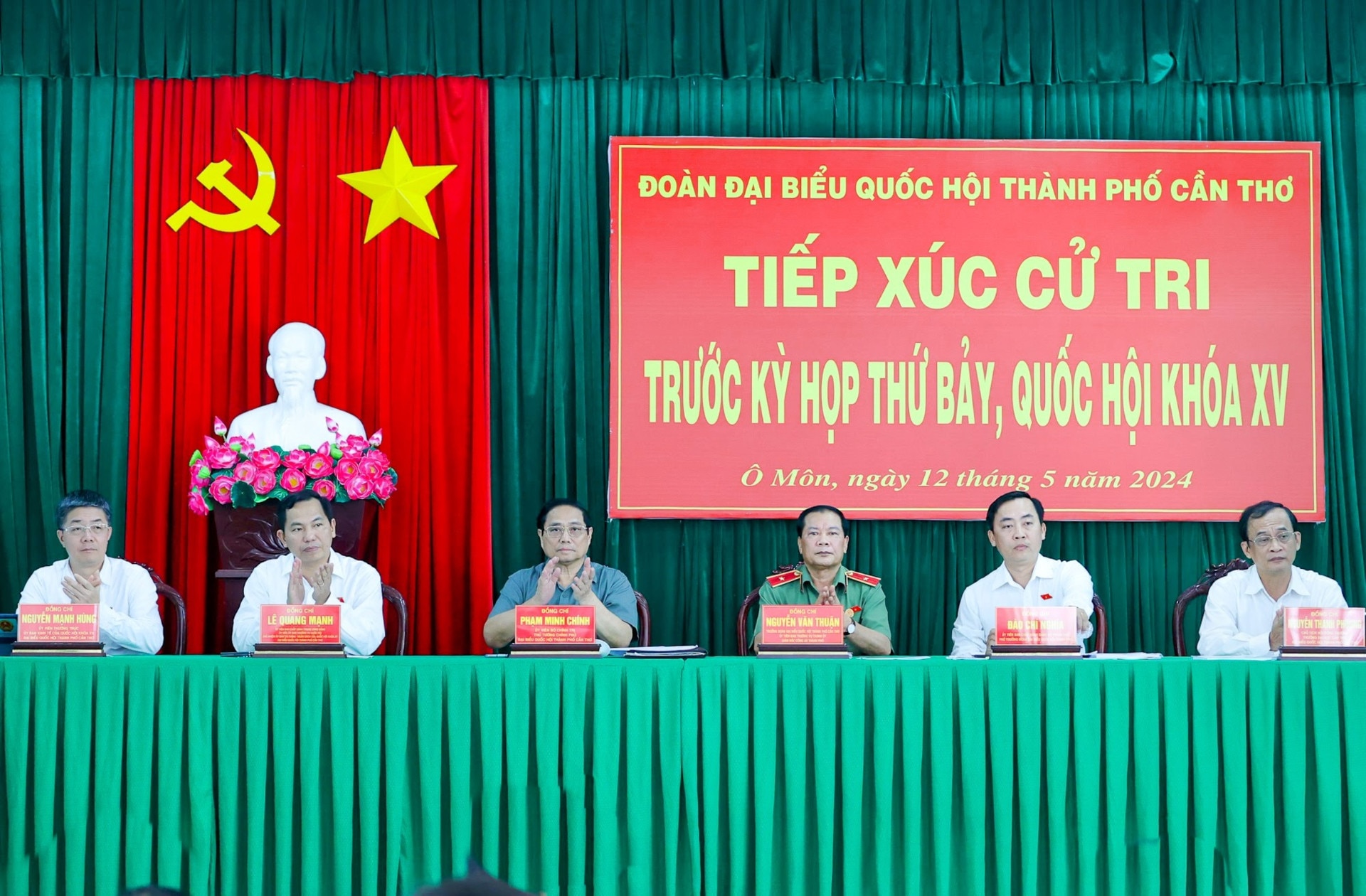 Thủ tướng Phạm Minh Chính tiếp xúc cử tri trước kỳ họp Quốc hội- Ảnh 8.