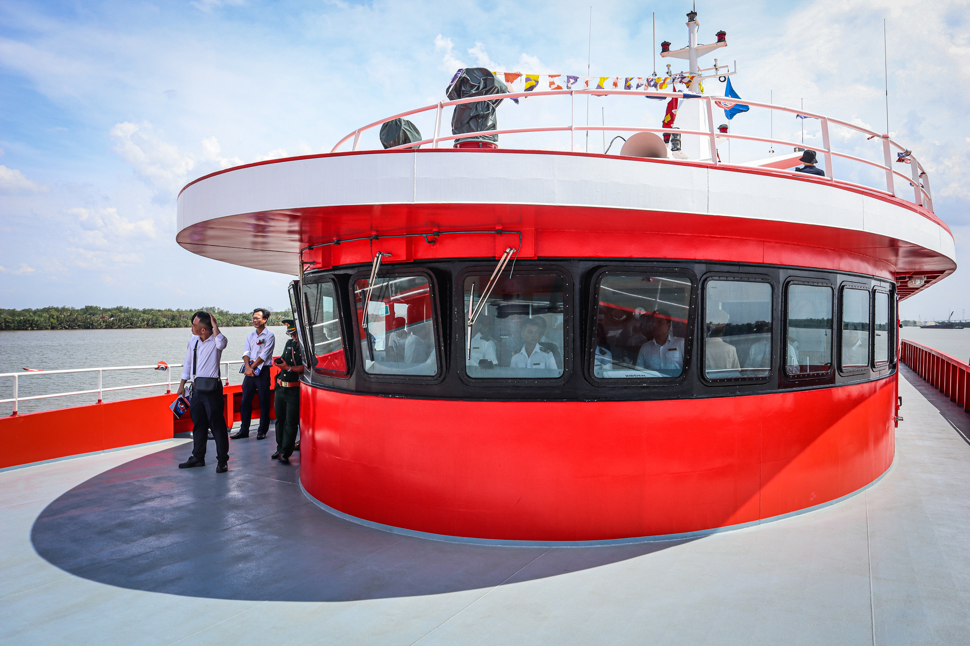 Khai trương siêu tàu cao tốc TP.HCM - Côn Đảo chở được ngàn người- Ảnh 10. Khai trương siêu tàu cao tốc TP.HCM - Côn Đảo chở được ngàn người- Ảnh 10.