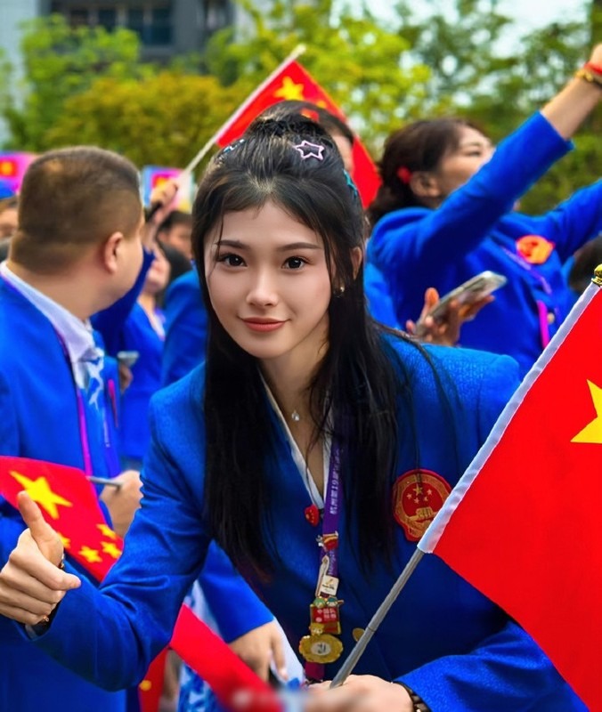 Nhan sắc ngọt ngào của người đẹp điền kinh đất nước tỷ dân chạy 100 m rào tốt nhất châu Á 2024- Ảnh 14. Nhan sắc ngọt ngào của người đẹp điền kinh đất nước tỷ dân chạy 100 m rào tốt nhất châu Á 2024- Ảnh 14.