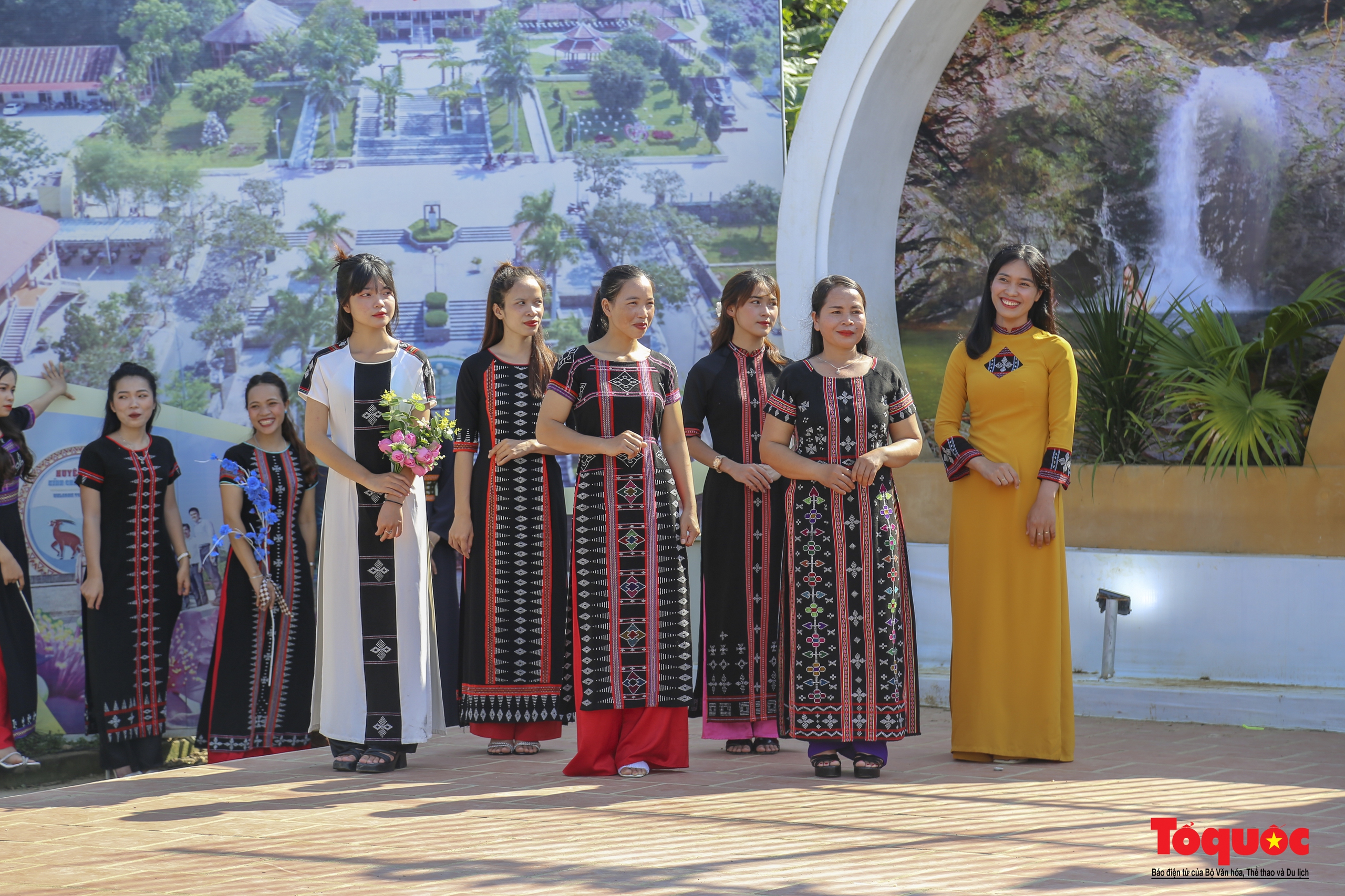 Sôi nổi các hoạt động tại Ngày hội VHTTDL các dân tộc miền núi tỉnh Thừa Thiên Huế - Ảnh 4. Sôi nổi các hoạt động tại Ngày hội VHTTDL các dân tộc miền núi tỉnh Thừa Thiên Huế - Ảnh 4.