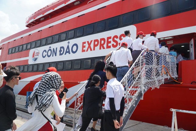 Tuyến tàu cao tốc TPHCM - Côn Đảo: Trung chuyển miễn phí trên tàu du lịch 5 sao ảnh 3