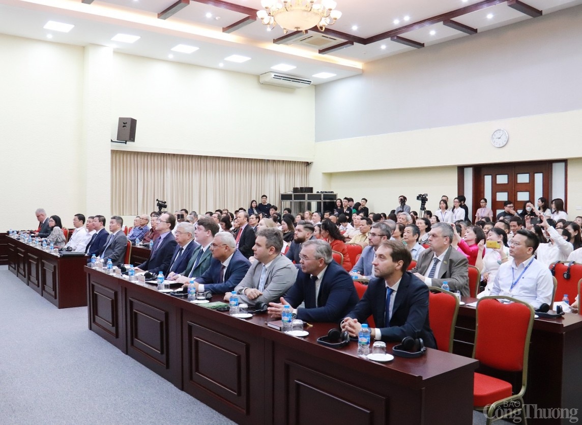 Nga thúc đẩy hợp tác kinh tế - thương mại với Việt Nam