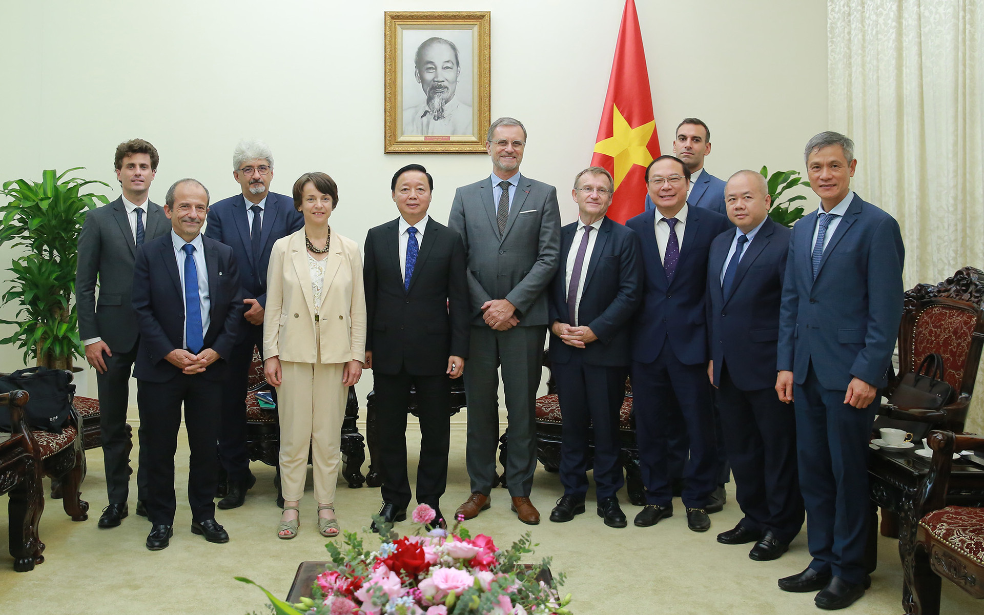 Phó Thủ tướng Trần Hồng Hà tiếp Phó Tổng Giám đốc AFD- Ảnh 3. Phó Thủ tướng Trần Hồng Hà tiếp Phó Tổng Giám đốc AFD- Ảnh 3.