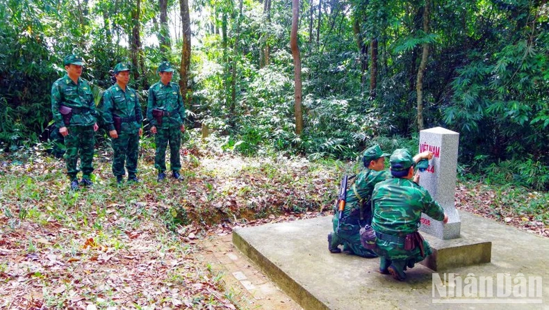 Tuần tra, quản lý, bảo vệ tuyến biên giới Việt Nam - Lào qua Thừa Thiên Huế ảnh 2