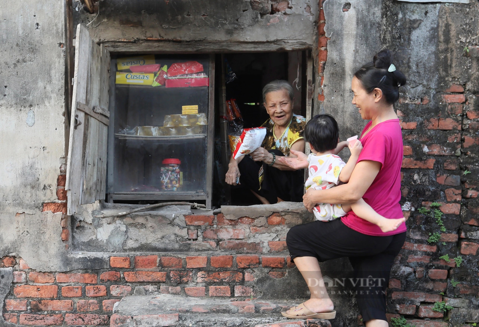 Ghé thăm ngôi làng hơn 500 năm tuổi, nơi hội tụ đủ loại kiến trúc Việt, Pháp cổ- Ảnh 3. Ghé thăm ngôi làng hơn 500 năm tuổi, nơi hội tụ đủ loại kiến trúc Việt, Pháp cổ- Ảnh 3.