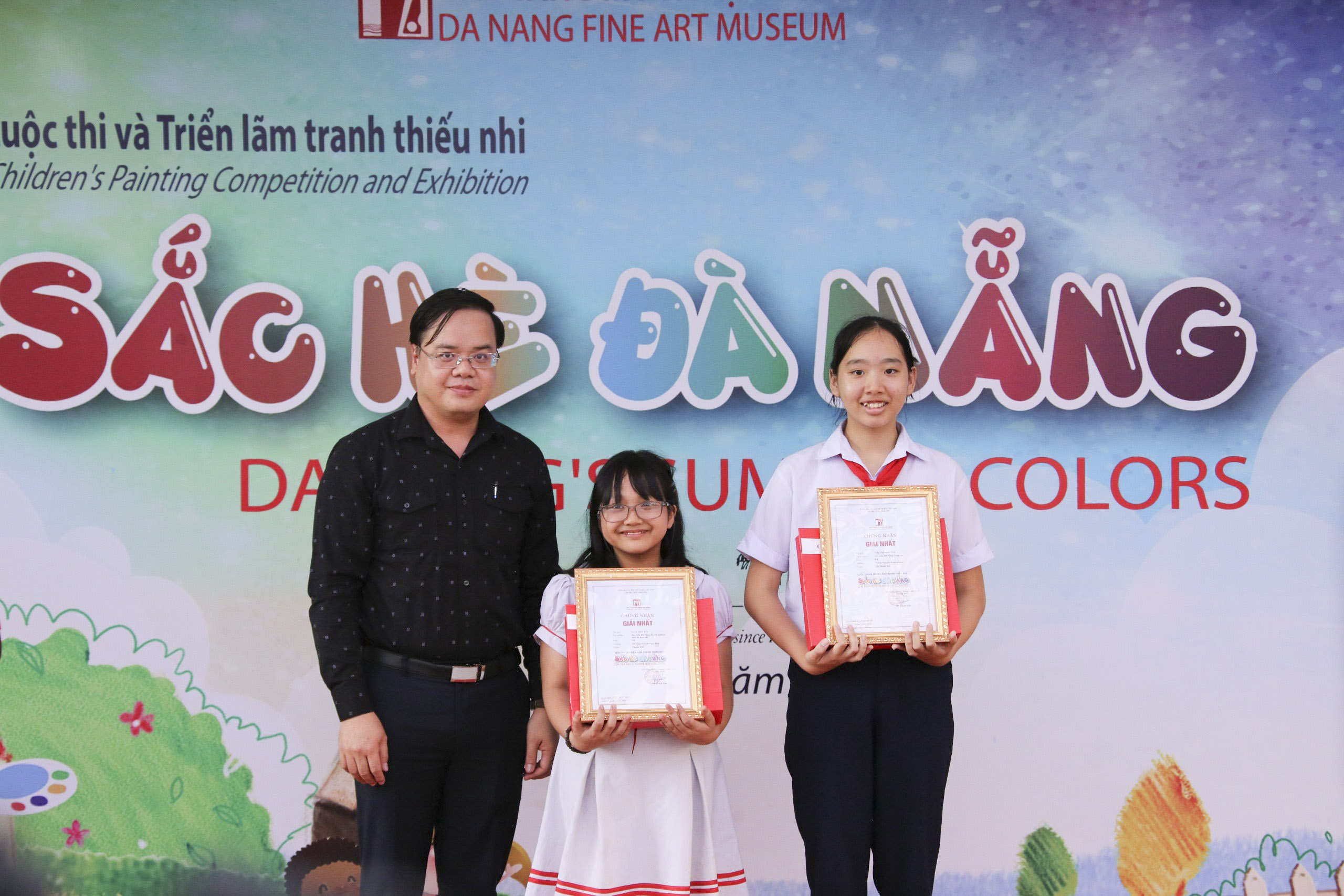 Đặc sắc cuộc thi sáng tác và triển lãm tranh thiếu nhi với chủ đề “Sắc hè Đà Nẵng” - Ảnh 3. Đặc sắc cuộc thi sáng tác và triển lãm tranh thiếu nhi với chủ đề “Sắc hè Đà Nẵng” - Ảnh 3.