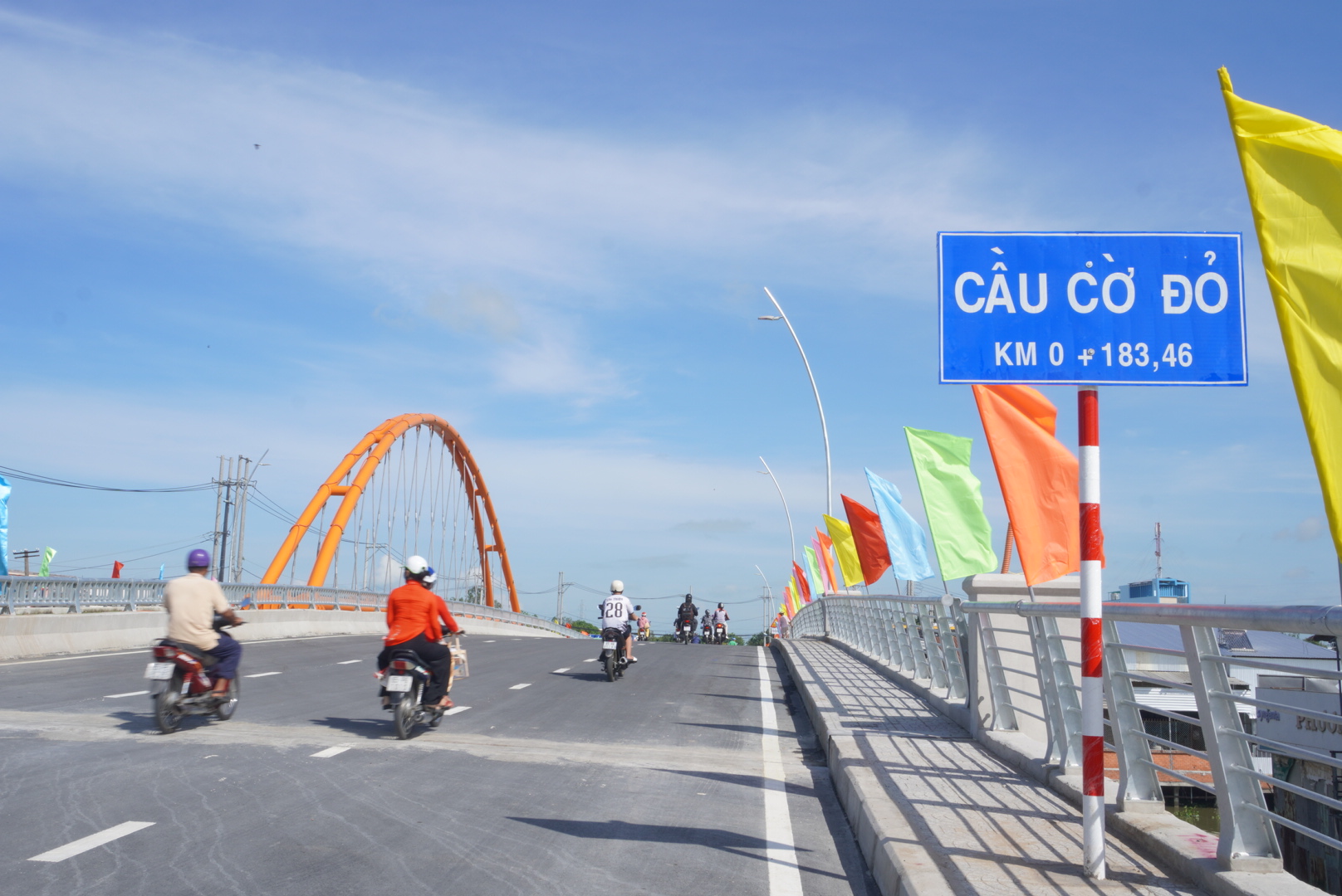 Cần Thơ khánh thành 2 cây cầu tổng vốn 358 tỉ đồng- Ảnh 2. Cần Thơ khánh thành 2 cây cầu tổng vốn 358 tỉ đồng- Ảnh 2.