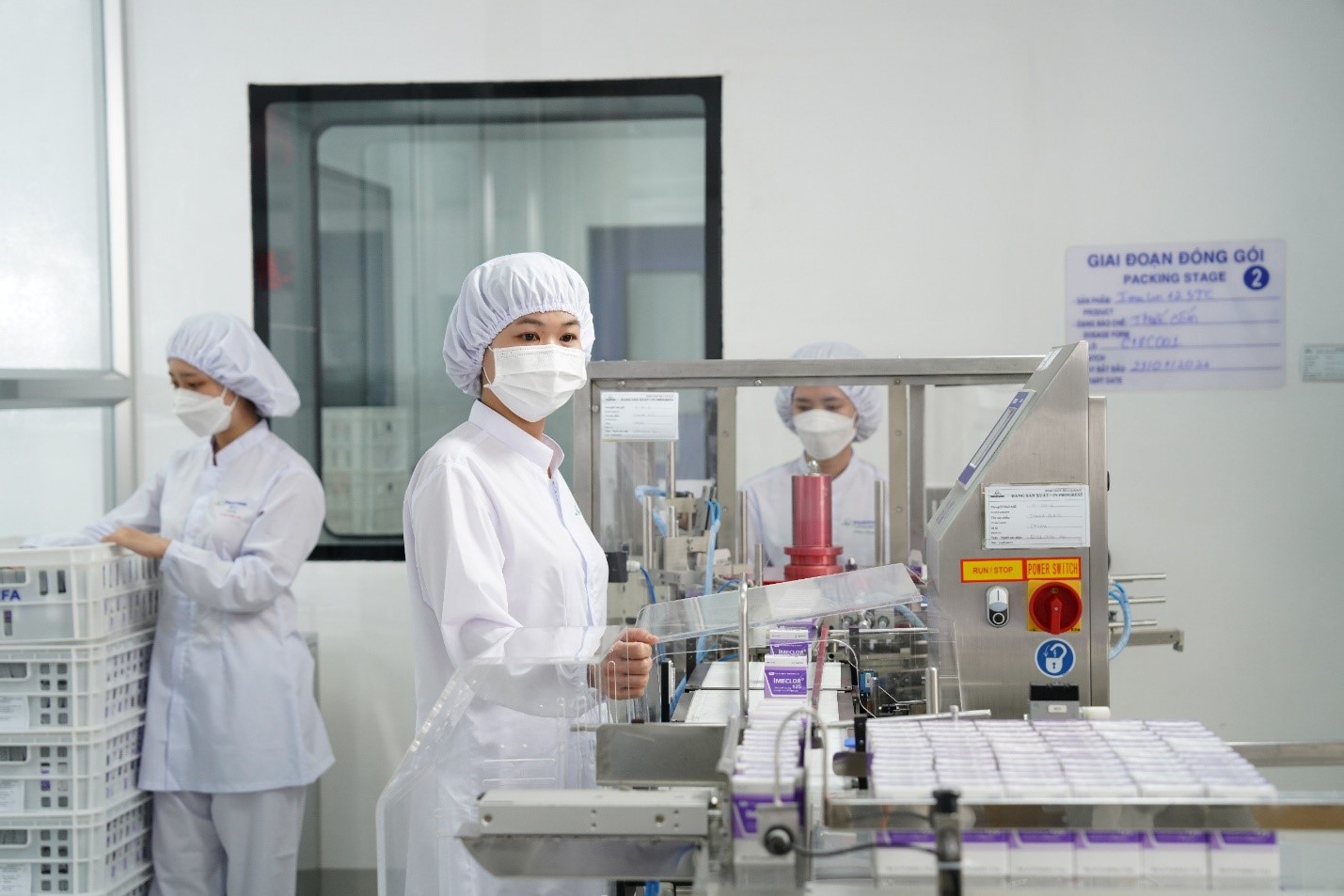 Imexpharm vinh dự nhận danh hiệu "Ngôi Sao Thuốc Việt' lần thứ 2, khẳng định vị thế về chất lượng EU-GMP- Ảnh 3. Imexpharm vinh dự nhận danh hiệu "Ngôi Sao Thuốc Việt' lần thứ 2, khẳng định vị thế về chất lượng EU-GMP- Ảnh 3.