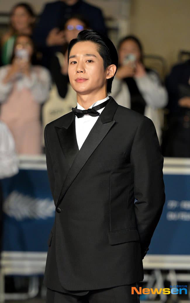 Jung Hae In lịch lãm trong buổi chiếu Veteran 2, phim Hàn duy nhất tại Cannes 2024- Ảnh 3. Jung Hae In lịch lãm trong buổi chiếu Veteran 2, phim Hàn duy nhất tại Cannes 2024- Ảnh 3.