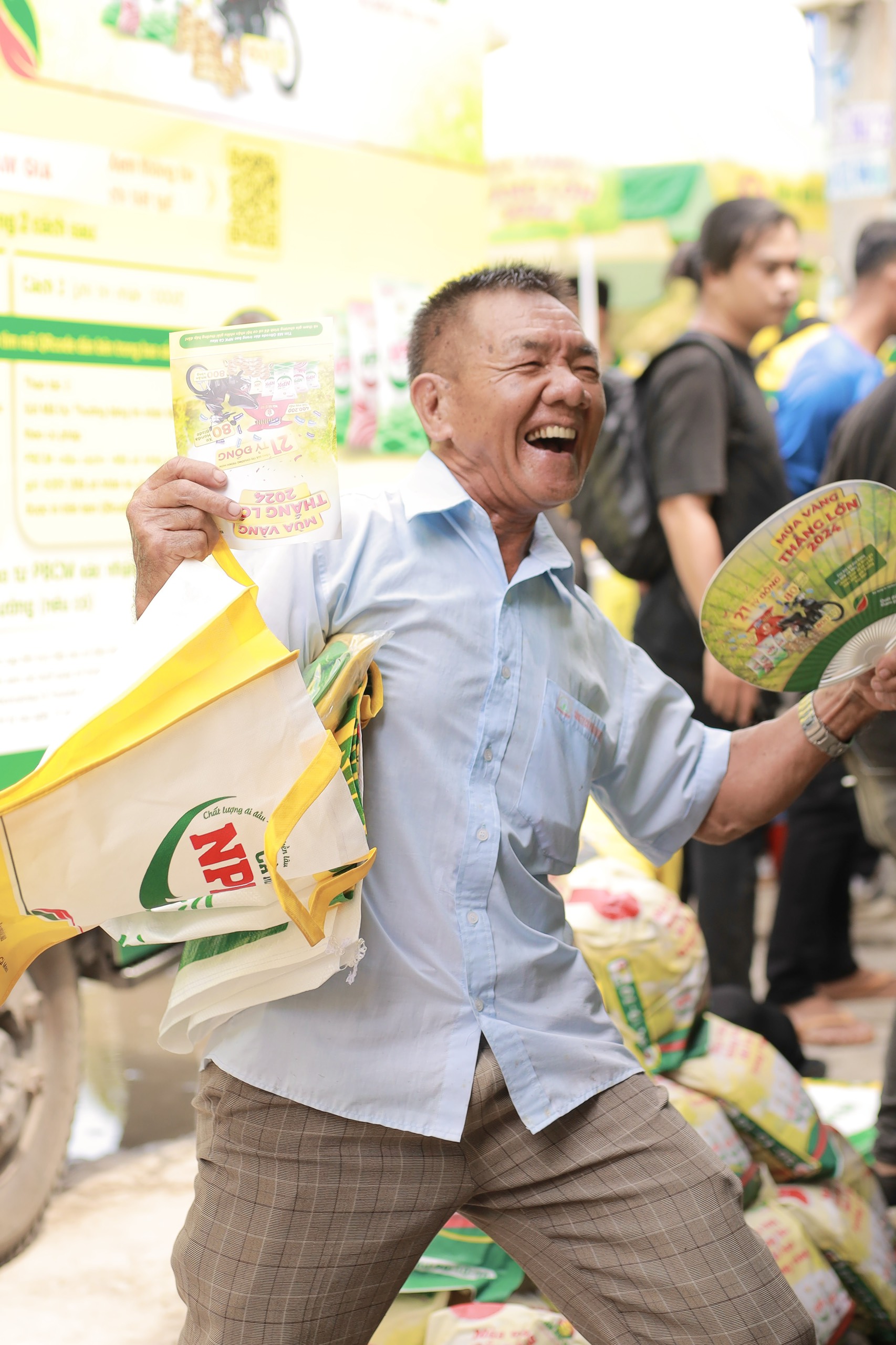 Đón Mùa Vàng Thắng Lớn 21 tỷ đồng cùng Phân bón Cà Mau- Ảnh 3. Đón Mùa Vàng Thắng Lớn 21 tỷ đồng cùng Phân bón Cà Mau- Ảnh 3.