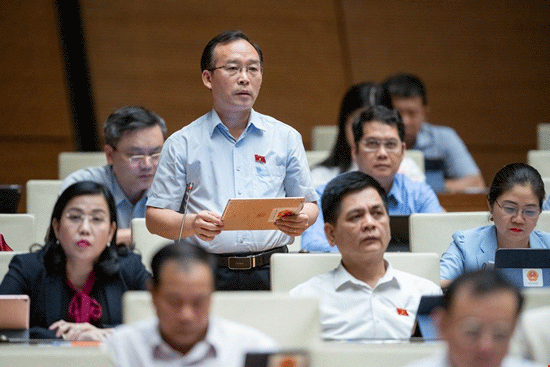 Đại biểu Quốc hội Trần Văn Tuấn (đoàn đại biểu Quốc hội tỉnh Bắc Giang). Ảnh Quốc hội.