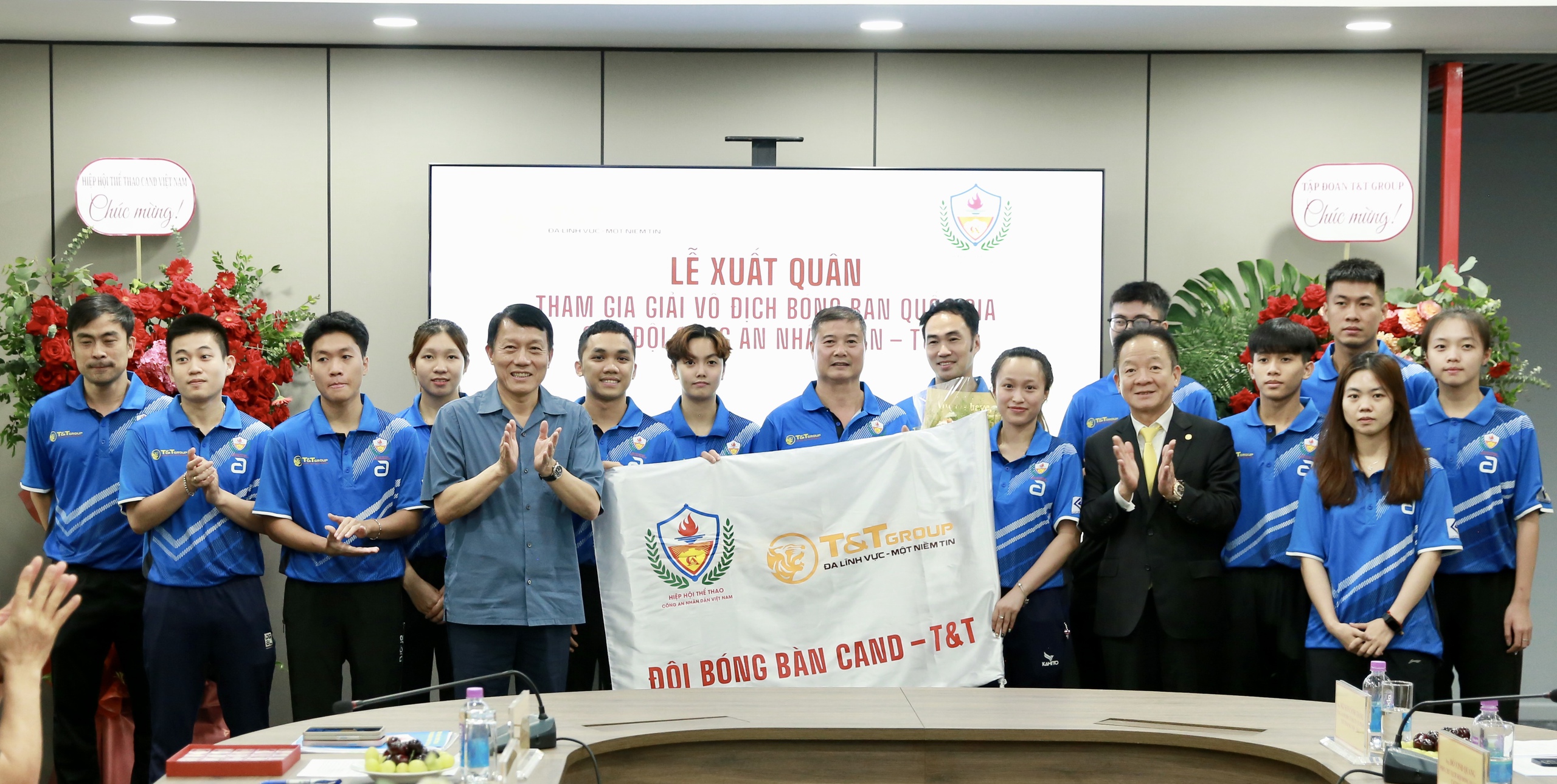 Cú bắt tay ngoạn mục của T&T Group và Hiệp hội thể thao CAND ở môn bóng bàn- Ảnh 4. Cú bắt tay ngoạn mục của T&T Group và Hiệp hội thể thao CAND ở môn bóng bàn- Ảnh 4.