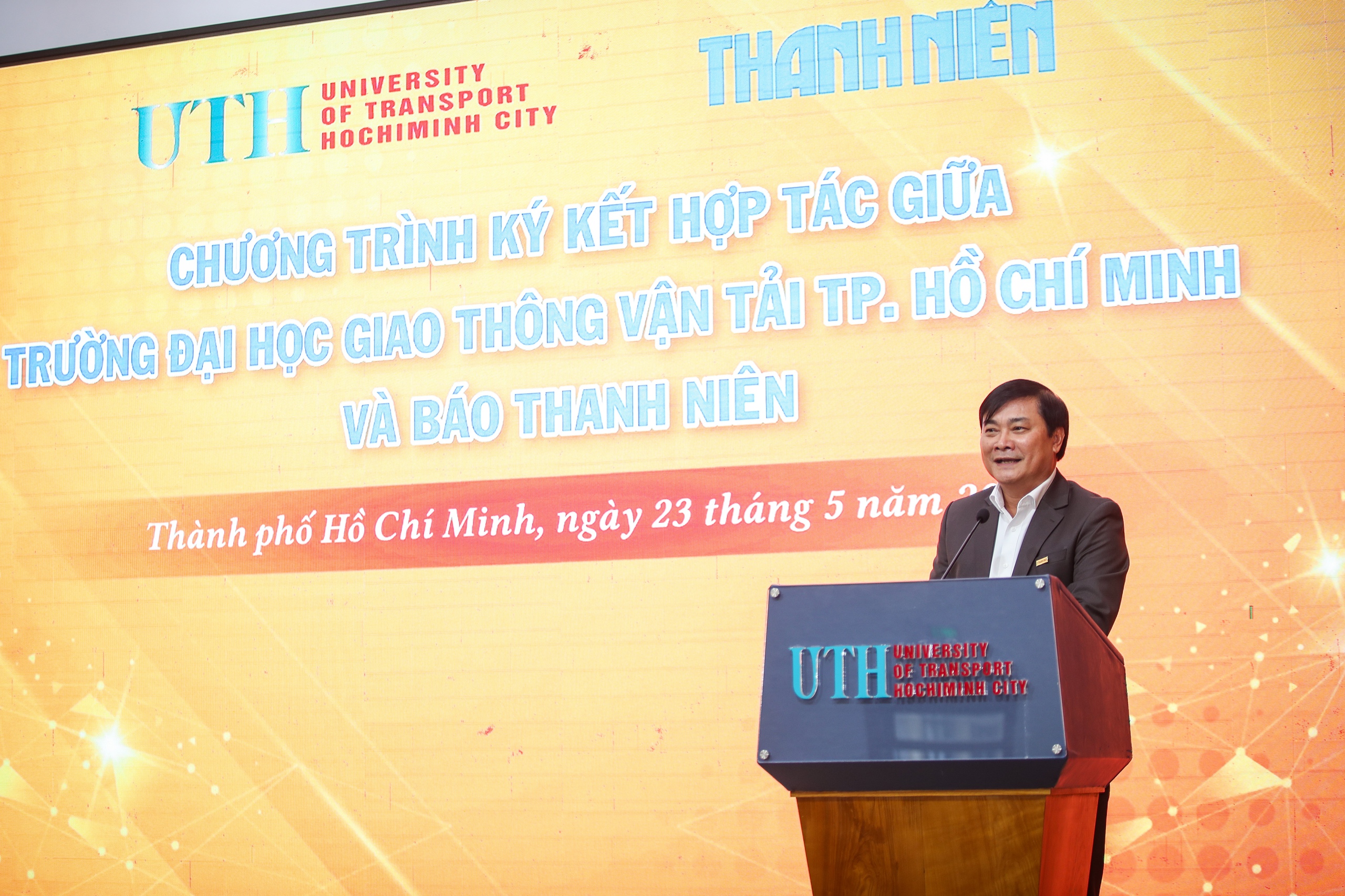 Báo Thanh Niên và trường ĐH phối hợp trong phản biện, góp ý chính sách- Ảnh 2. Báo Thanh Niên và trường ĐH phối hợp trong phản biện, góp ý chính sách- Ảnh 2.