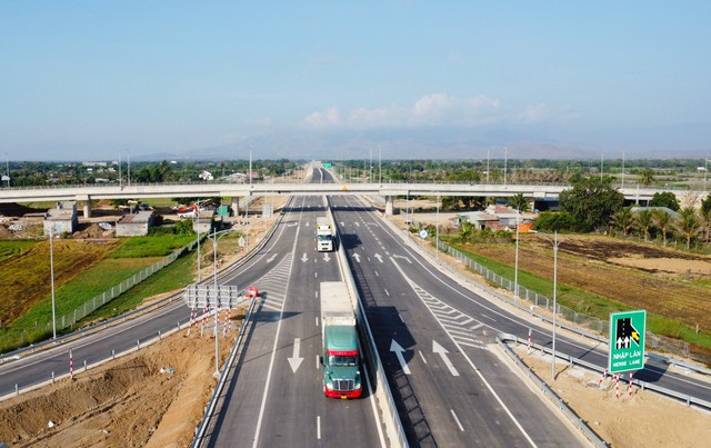 Cao tốc Cam Lâm - Vĩnh Hảo: Phí toàn tuyến mức từ 130.000 - 497.000 đồng/lượt- Ảnh 2. Cao tốc Cam Lâm - Vĩnh Hảo có tổng chiều dài 78,5 km, đi qua 3 tỉnh Khánh Hòa, Ninh Thuận và Bình Thuận