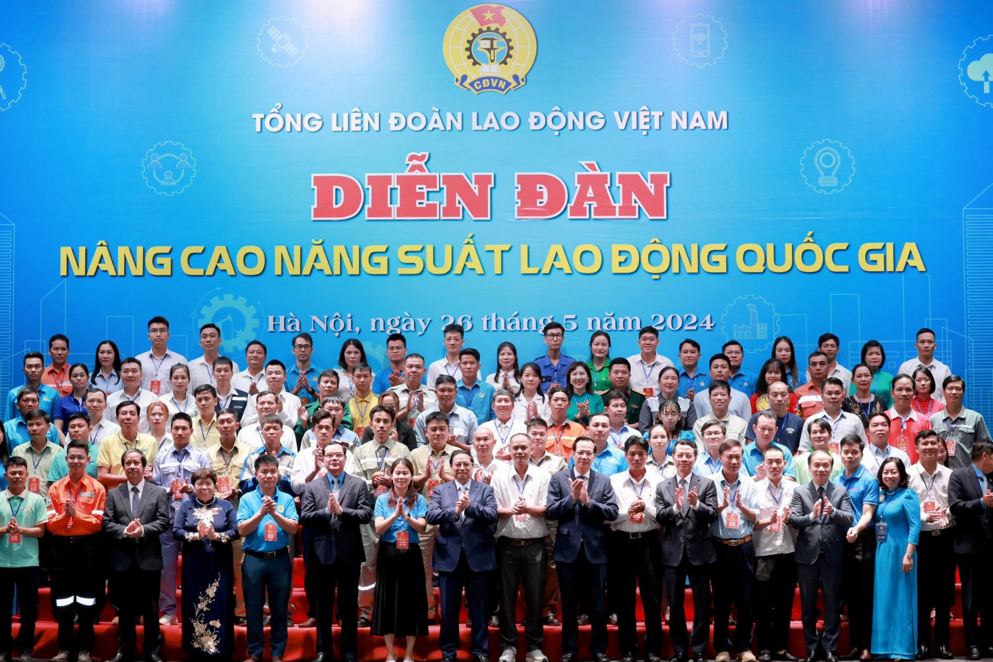Thủ tướng: Tăng năng suất lao động là vấn đề sống còn của quốc gia- Ảnh 2. Thủ tướng: Tăng năng suất lao động là vấn đề sống còn của quốc gia- Ảnh 2.