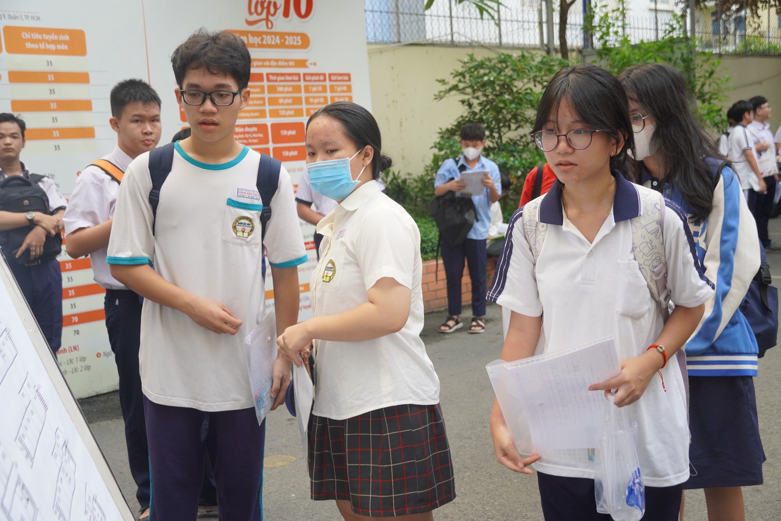 Trường công lập đầu tiên của TP.HCM tổ chức thi lớp 10 chuyên- Ảnh 2. Trường công lập đầu tiên của TP.HCM tổ chức thi lớp 10 chuyên- Ảnh 2.