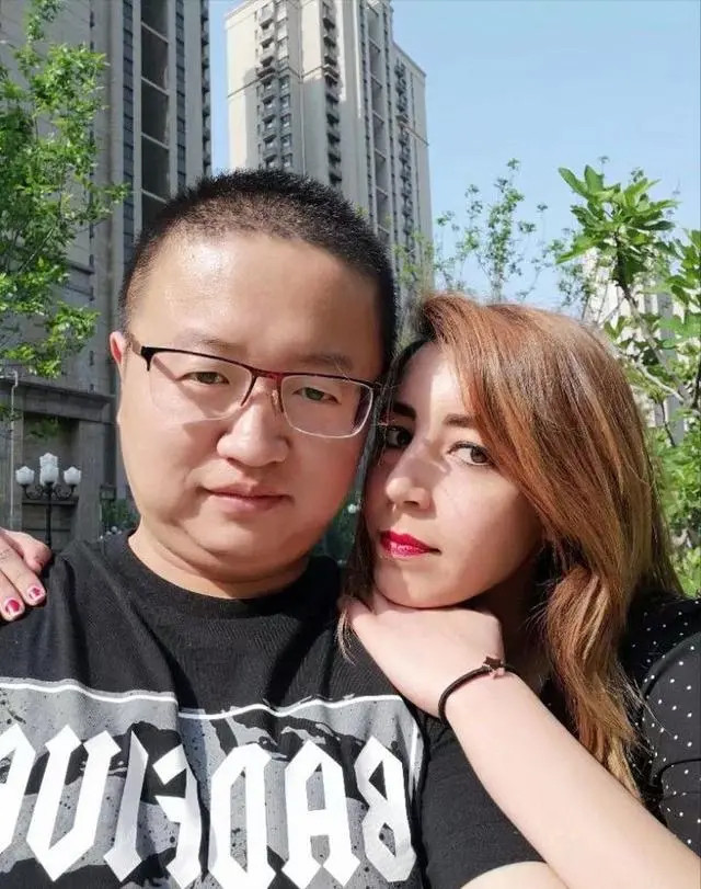 Lấy vợ châu Phi, người đàn ông trở thành đại gia, sở hữu hàng nghìn mẫu đất - Ảnh 4. Lấy vợ châu Phi, người đàn ông trở thành đại gia, sở hữu hàng nghìn mẫu đất - Ảnh 4.