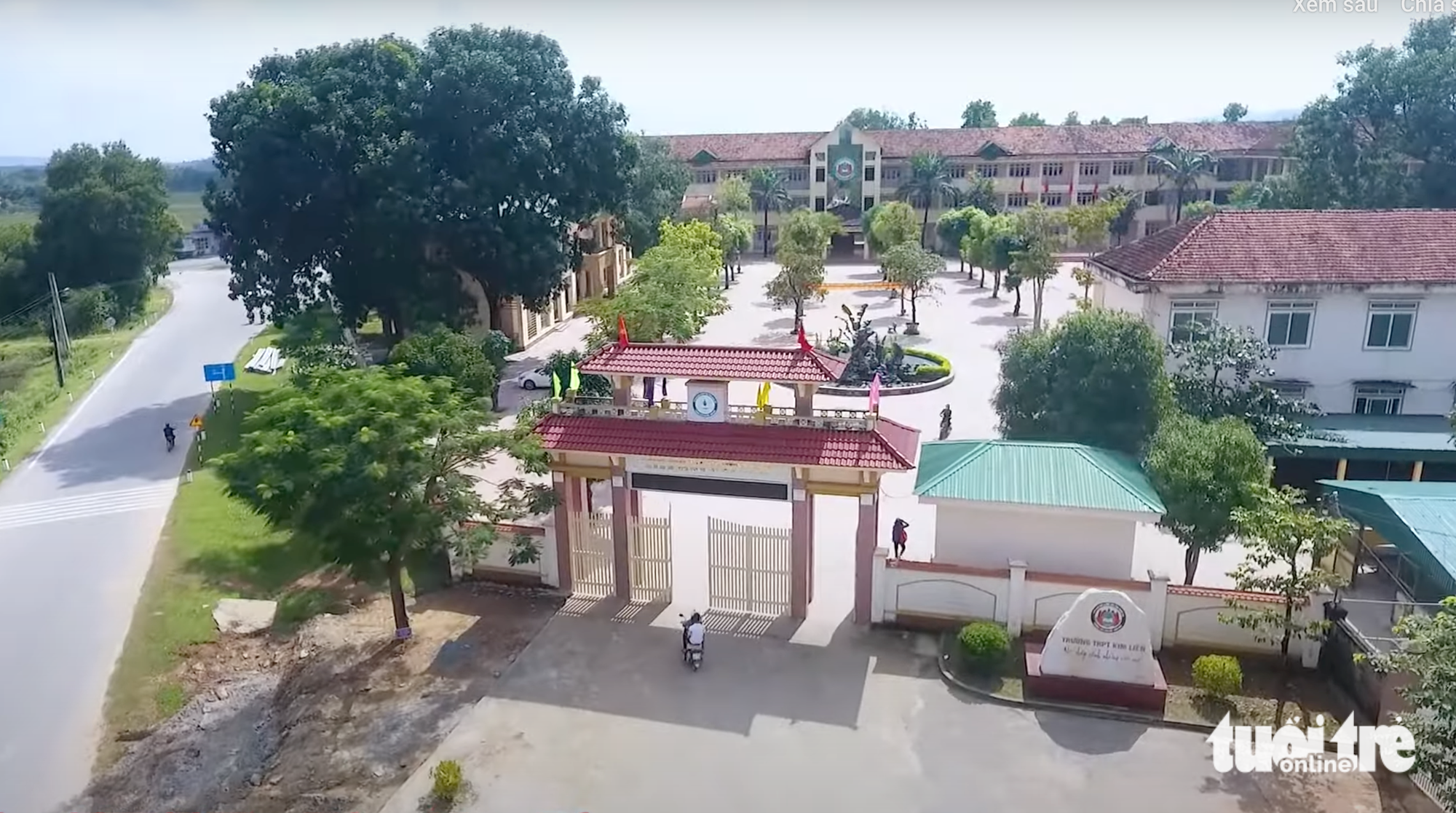 Những lời tâm huyết cuối cùng của thầy giáo cũ trước khi gục trên bục phát biểu- Ảnh 2. Trường THPT Kim Liên, huyện Nam Đàn, Nghệ An hôm nay - Ảnh: DOÃN HÒA