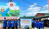 Tuổi trẻ Hà Tĩnh, Nghệ An ra quân vì môi trường trong Ngày Chủ nhật Xanh