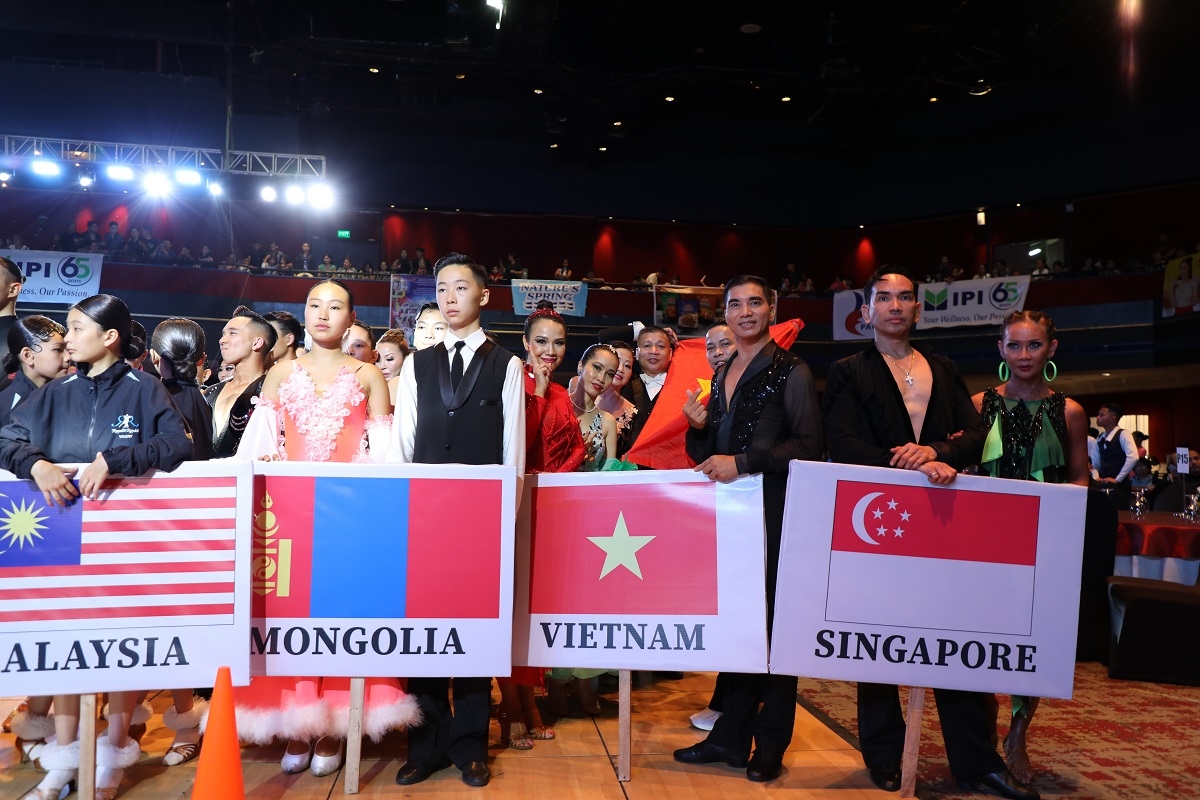 cặp đôi vận động viên việt nam dự giải vĐtg dancesport tại Đức hình ảnh 2 cap doi van dong vien viet nam du giai vDtg dancesport tai Duc hinh anh 2