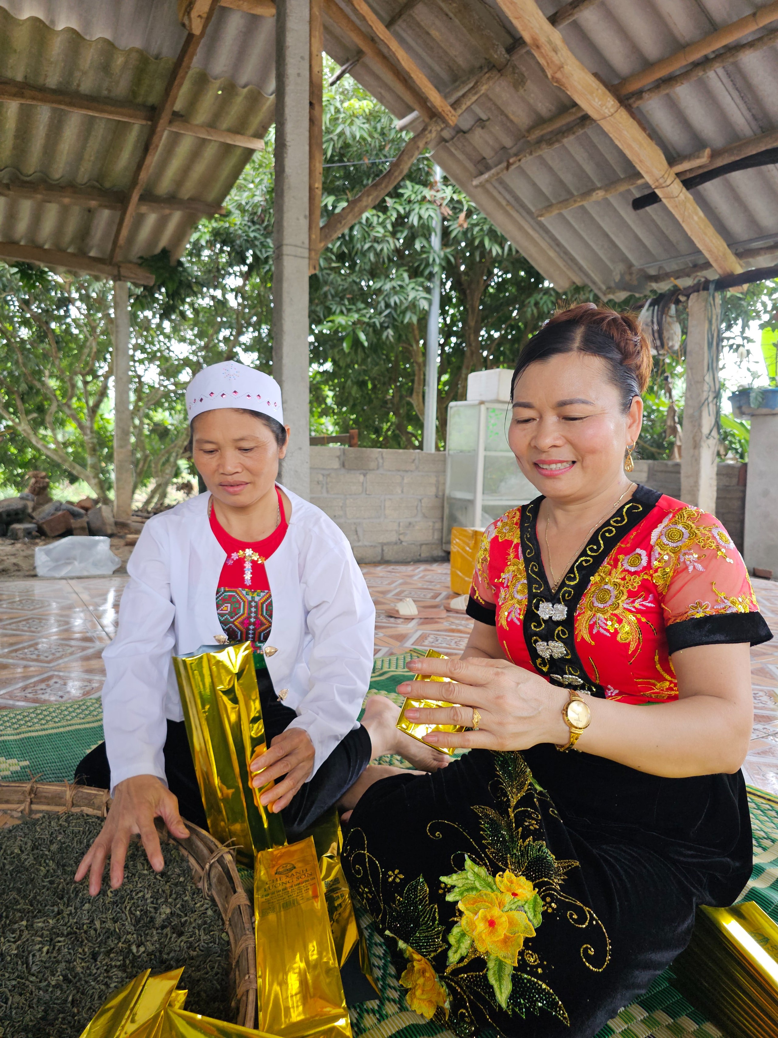 Điểm sáng từ mô hình Tổ hợp tác chè xanh- Ảnh 3. Điểm sáng từ mô hình Tổ hợp tác chè xanh- Ảnh 3.