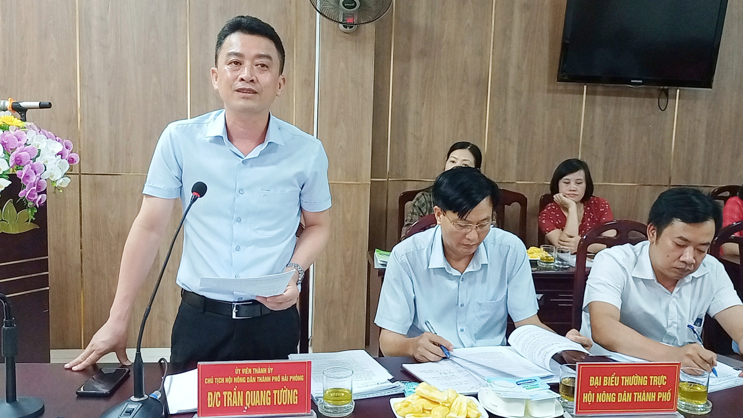 Phó Chủ tịch Bùi Thị Thơm và đoàn công tác TƯ Hội NDVN làm việc với Hội Nông dân Hải Phòng- Ảnh 3. Phó Chủ tịch Bùi Thị Thơm và đoàn công tác TƯ Hội NDVN làm việc với Hội Nông dân Hải Phòng- Ảnh 3.