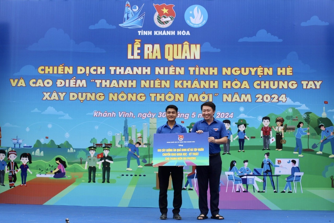 Tuổi trẻ Khánh Hòa xung kích đến vùng sâu, hải đảo ảnh 7