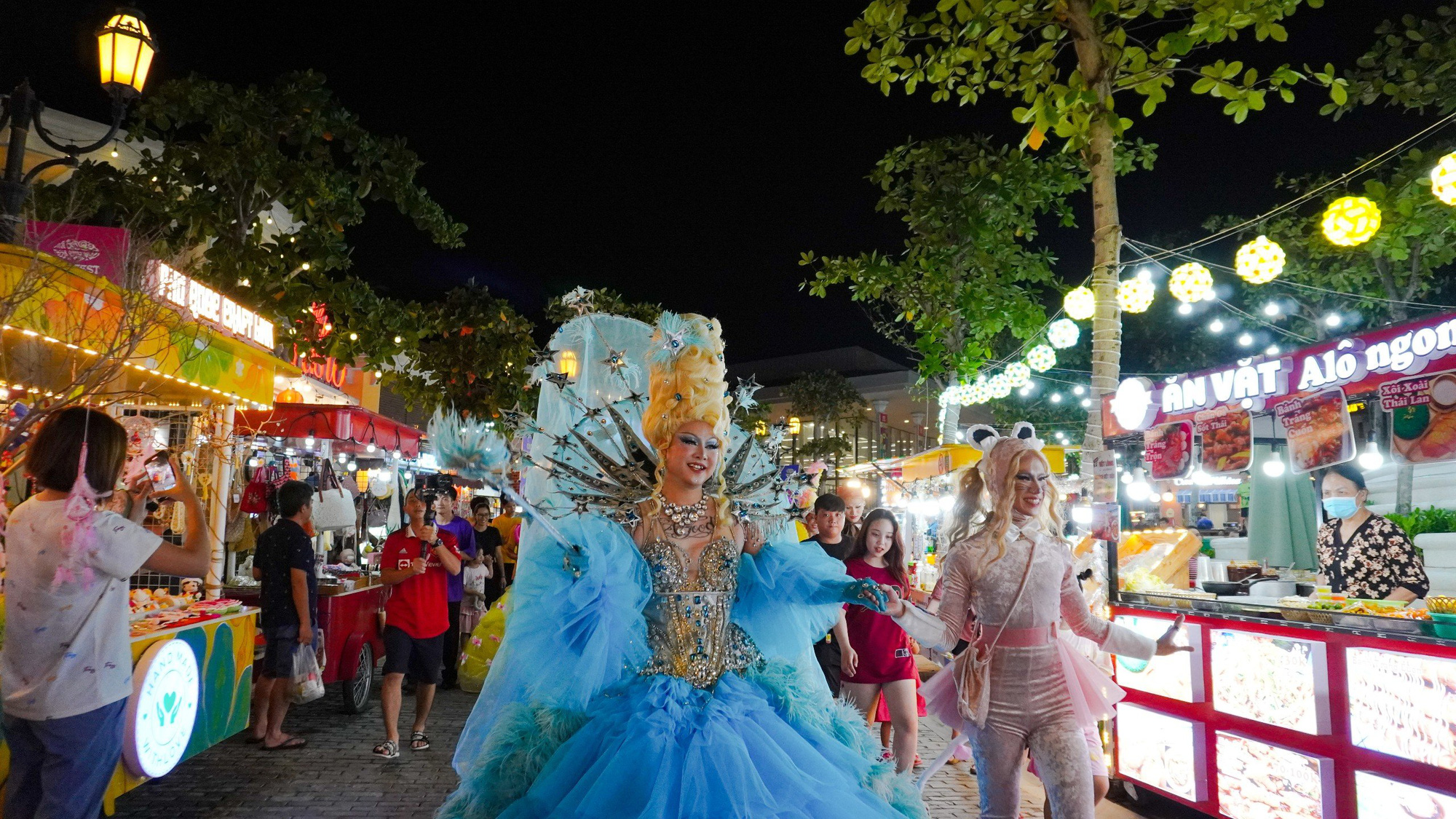 Why is Da Nang the most searched and booked for summer 2024? Vietnam.vn