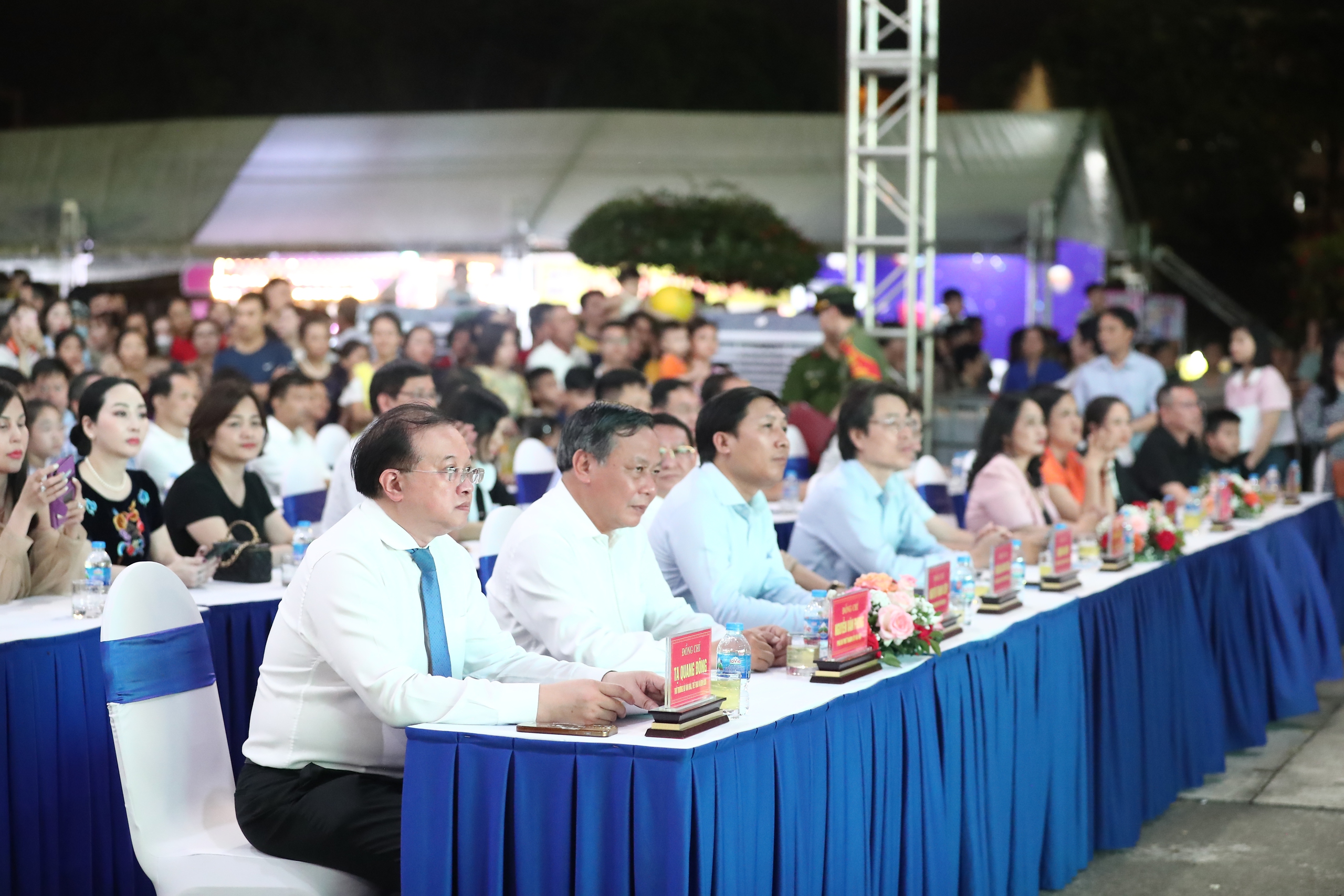 Khai mạc Ngày hội Thế giới tuổi thơ lần thứ XXV - năm 2024 - Ảnh 2. Khai mạc Ngày hội Thế giới tuổi thơ lần thứ XXV - năm 2024 - Ảnh 2.