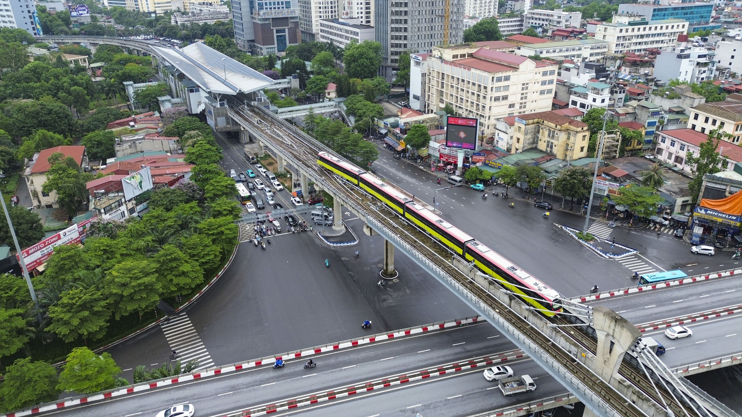 Toàn cảnh tuyến metro Nhổn - ga Hà Nội trước ngày đi vào hoạt động- Ảnh 35. Toàn cảnh tuyến metro Nhổn - ga Hà Nội trước ngày đi vào hoạt động- Ảnh 35.