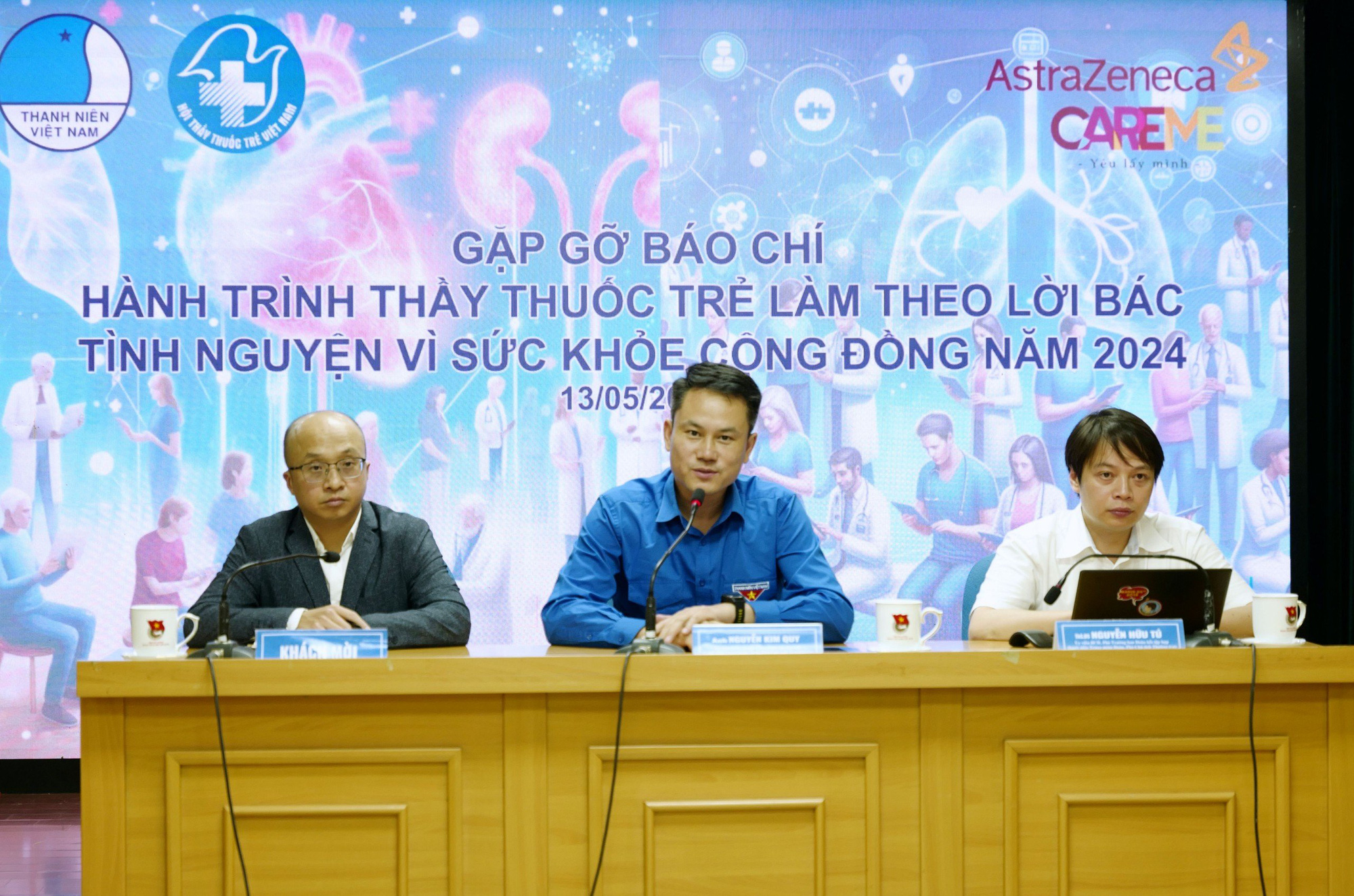 20.000 thầy thuốc trẻ tình nguyện vì sức khỏe cộng đồng- Ảnh 1. Gặp gỡ báo chí thông tin về Hành trình Thầy thuốc trẻ làm theo lời Bác, tình nguyện vì sức khỏe cộng đồng năm 2024 - Ảnh: Đ.Hiệp