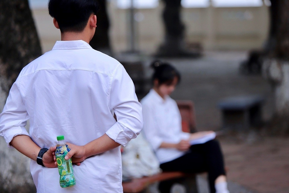Bên cạnh nghỉ ngơi, giải trí, nhiều sĩ tử chọn Trà Xanh Không Độ để xua tan căng thẳng mệt mỏi và áp lực khi căng mình ôn luyện trong giai đoạn nước rút. Ảnh: Tân Hiệp Phát