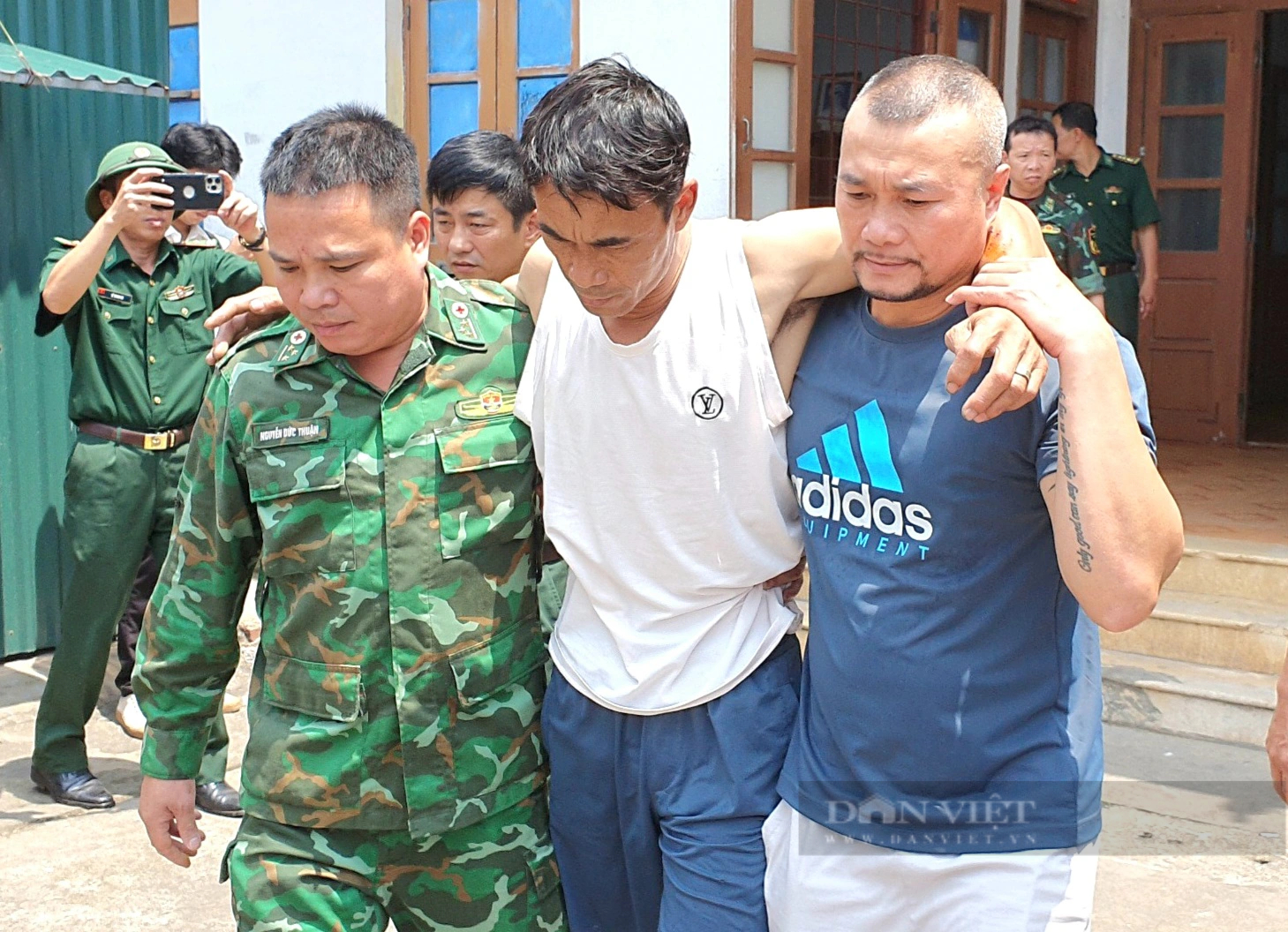 3 ngày lênh đênh giữa biển, bám víu vào can nhựa của máy trưởng Nguyễn Ngọc Hà- Ảnh 1. 3 ngày lênh đênh giữa biển, bám víu vào can nhựa của máy trưởng Nguyễn Ngọc Hà- Ảnh 1.