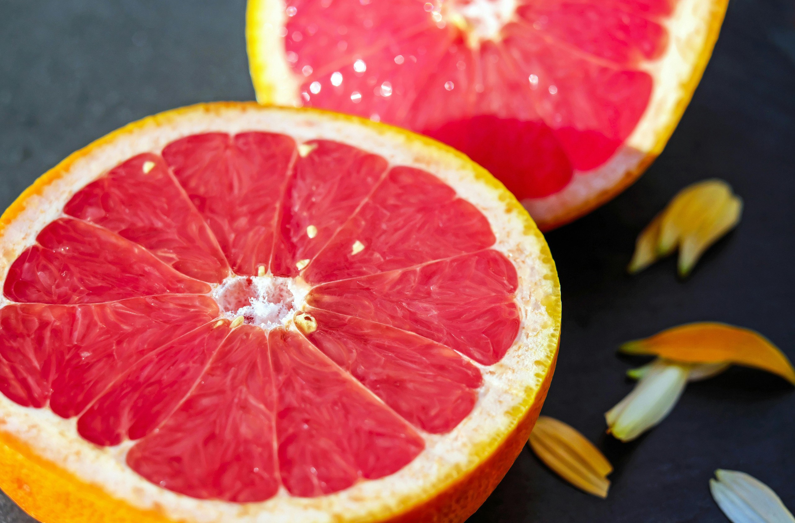 Ăn bưởi mỗi ngày có tốt?- Ảnh 1. Vitamin C và lycopen là 2 chất chống oxy hóa tự nhiên có trong bưởi