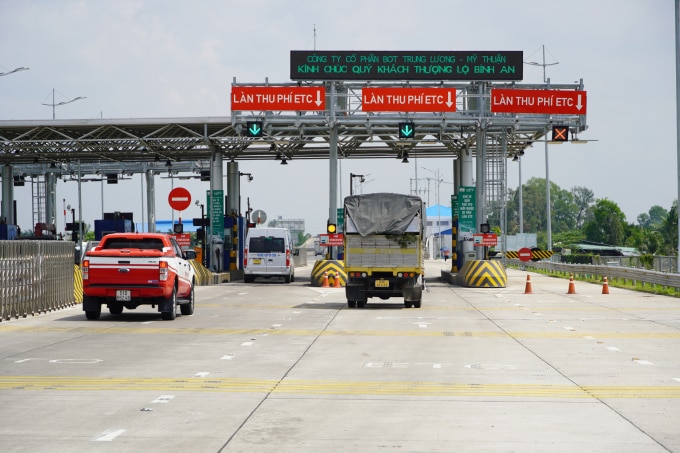 Trạm thu phí cao tốc Trung Lương - Mỹ Thuận. Ảnh: Hoàng Nam