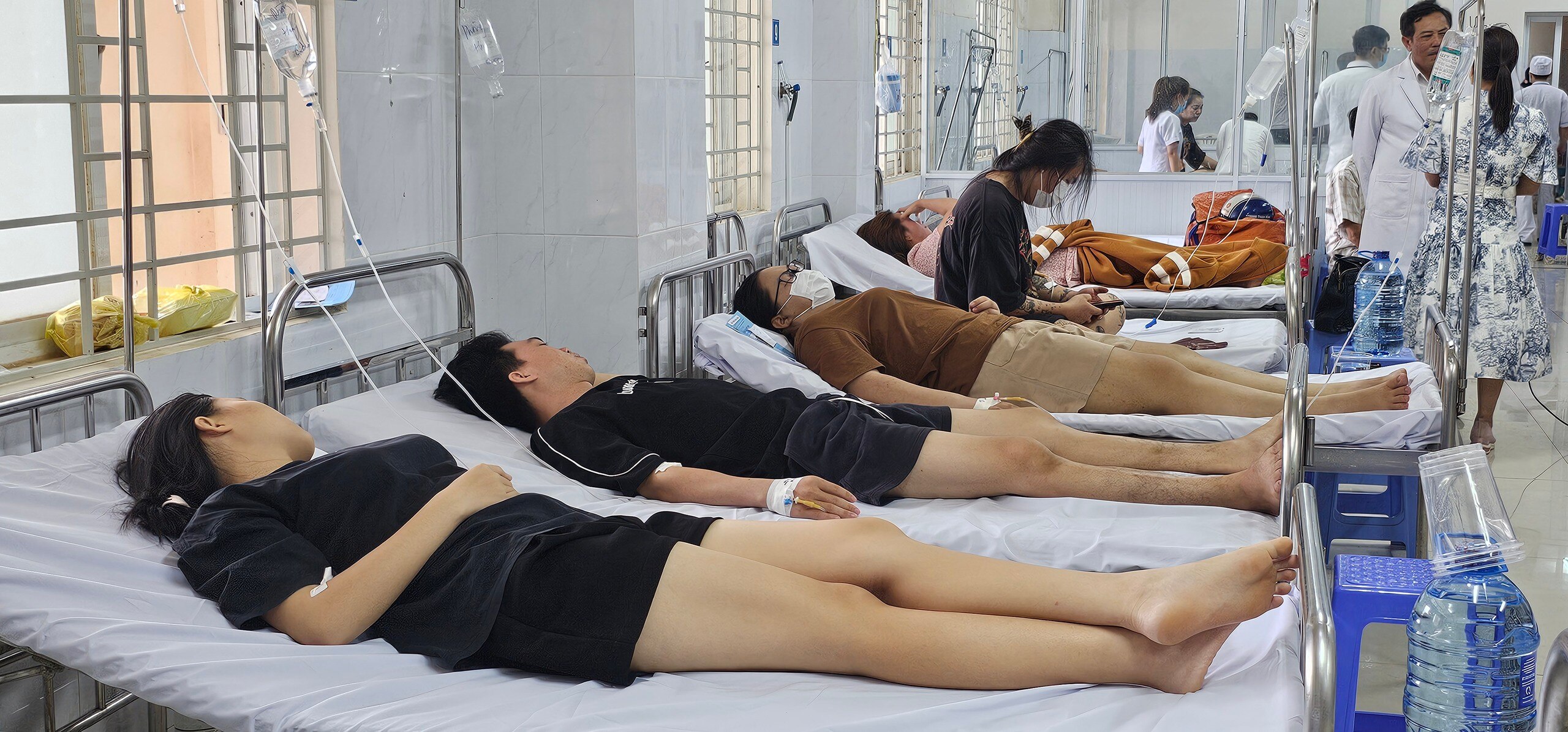 Tính đến 6 giờ 4.5, tổng số ca bị ngộ độc bánh mì ở Đồng Nai là 529 (có 117 trẻ em)