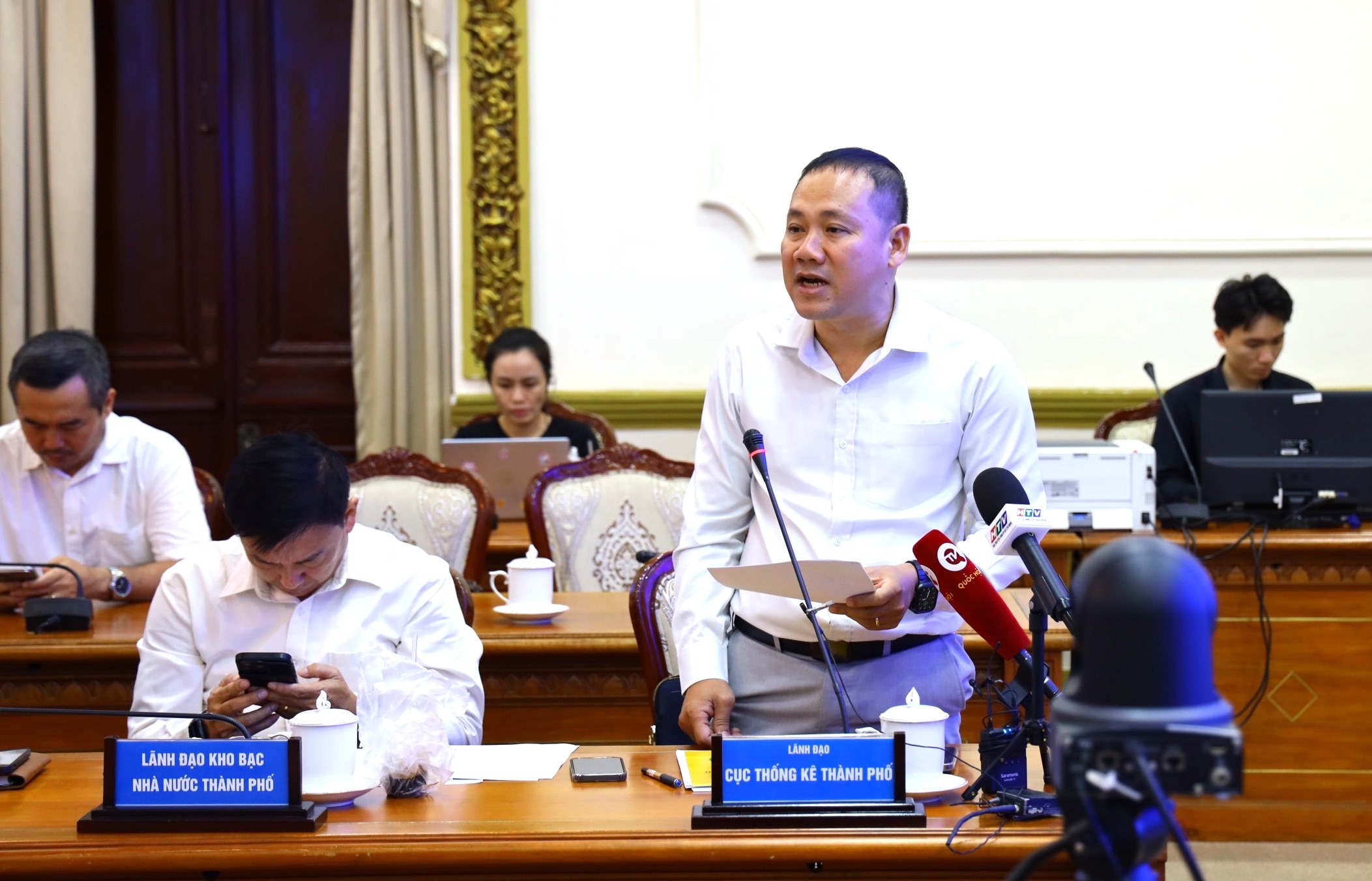 Ông Nguyễn Khắc Hoàng, Cục trưởng Cục Thống kê TP.HCM nhận định kinh tế 4 tháng đầu năm chưa có cú hích đủ mạnh
