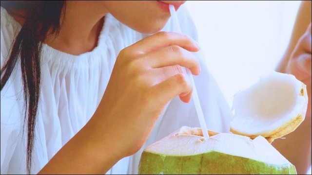 Bất ngờ 7 lợi ích của nước dừa với người bệnh tiểu đường- Ảnh 2. Bất ngờ 7 lợi ích của nước dừa với người bệnh tiểu đường- Ảnh 2.