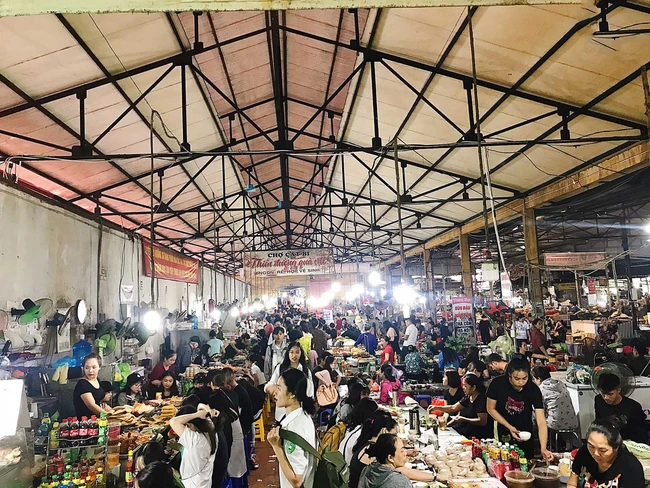 Cách trung tâm Hải Phòng tầm 20km, một khu &quot;tránh nóng&quot; với bờ biển trải dài, công viên nước chơi thả ga mà giá vé cực hợp lý - Ảnh 2.