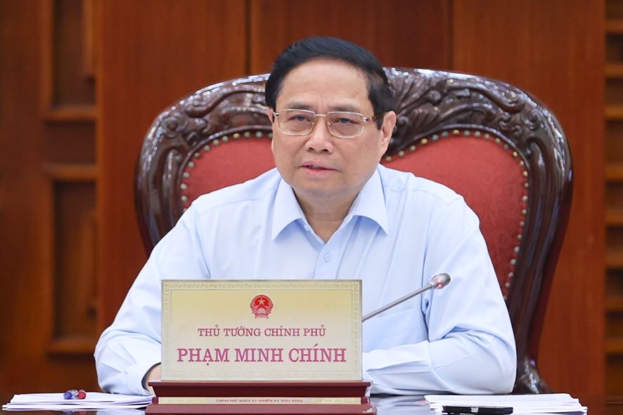 Thủ tướng: Cung ứng điện đã vượt thử thách tháng 4 nóng nhất lịch sử- Ảnh 1. Thủ tướng Phạm Minh Chính chủ trì cuộc họp sáng 23.5