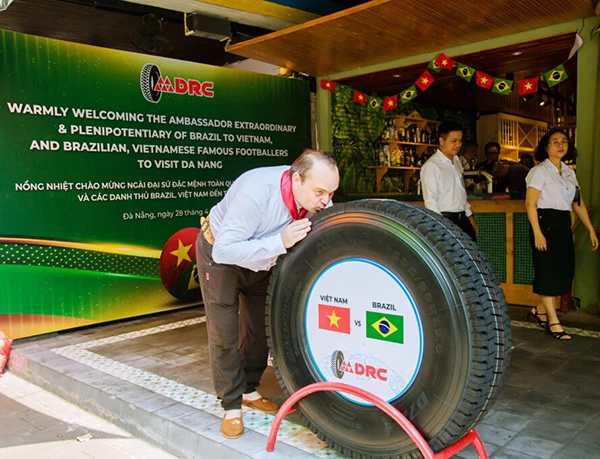Lốp ô tô DRC của Công ty CP Cao su Đà Nẵng được đánh giá trong Top 3 sản phẩm lốp nhập khẩu lớn nhất tại thị trường Brazil. Lốp ô tô DRC của Công ty CP Cao su Đà Nẵng được đánh giá trong Top 3 sản phẩm lốp nhập khẩu lớn nhất tại thị trường Brazil.