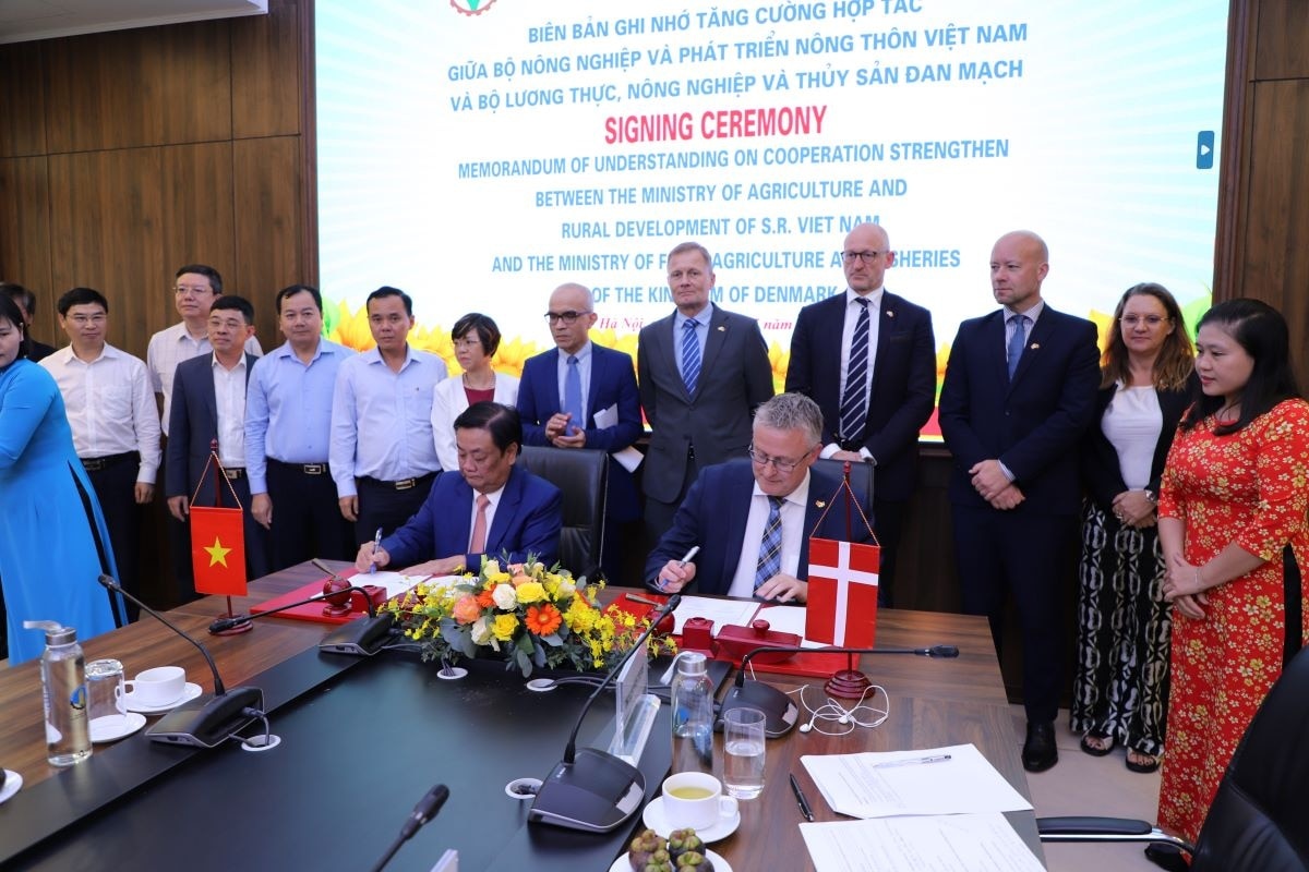 Ký kết thỏa thuận về hợp tác Việt Nam Đan Mạch trong lĩnh vực nông nghiệp và thực phẩm.