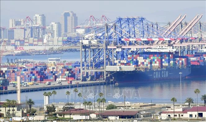 Cảng hàng hóa Long Beach ở California, Mỹ