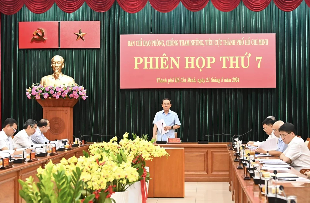 Bí Thư Thành ủy TPHCM Nguyễn Văn Nên chủ trì phiên họp. Ảnh: VIỆT DŨNG