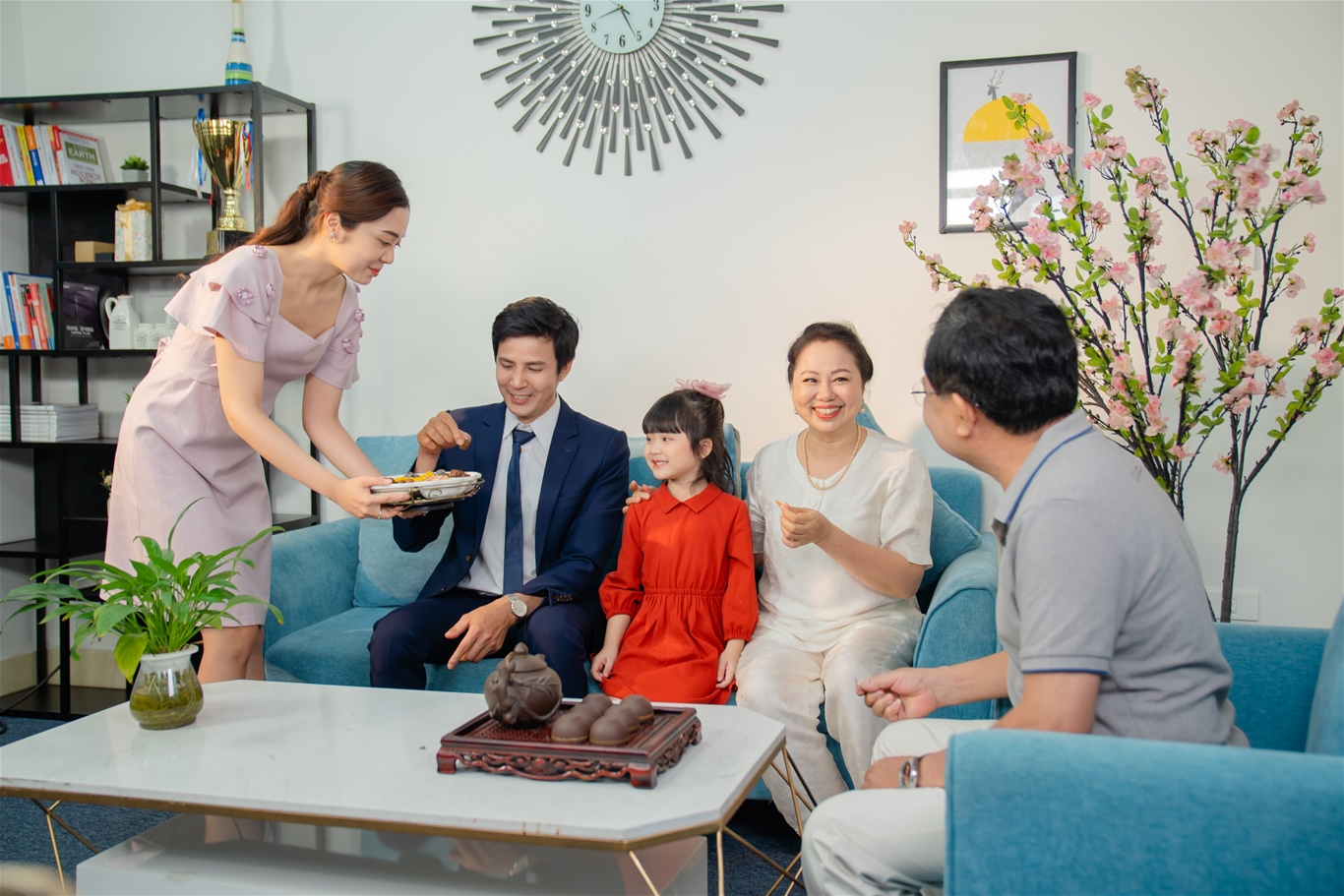Sự thật mà ở tuổi 30 tôi mới hiểu: Đừng đưa tiền cho bố mẹ - Ảnh 1. Sự thật mà ở tuổi 30 tôi mới hiểu: Đừng đưa tiền cho bố mẹ - Ảnh 1.