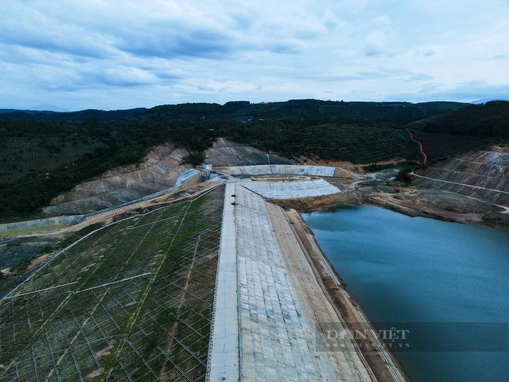 Giám đốc BQL các dự án ĐTXD tỉnh Đắk Nông: Hồ chứa nước Nam Xuân đã đảm bảo điều kiện an toàn- Ảnh 1.