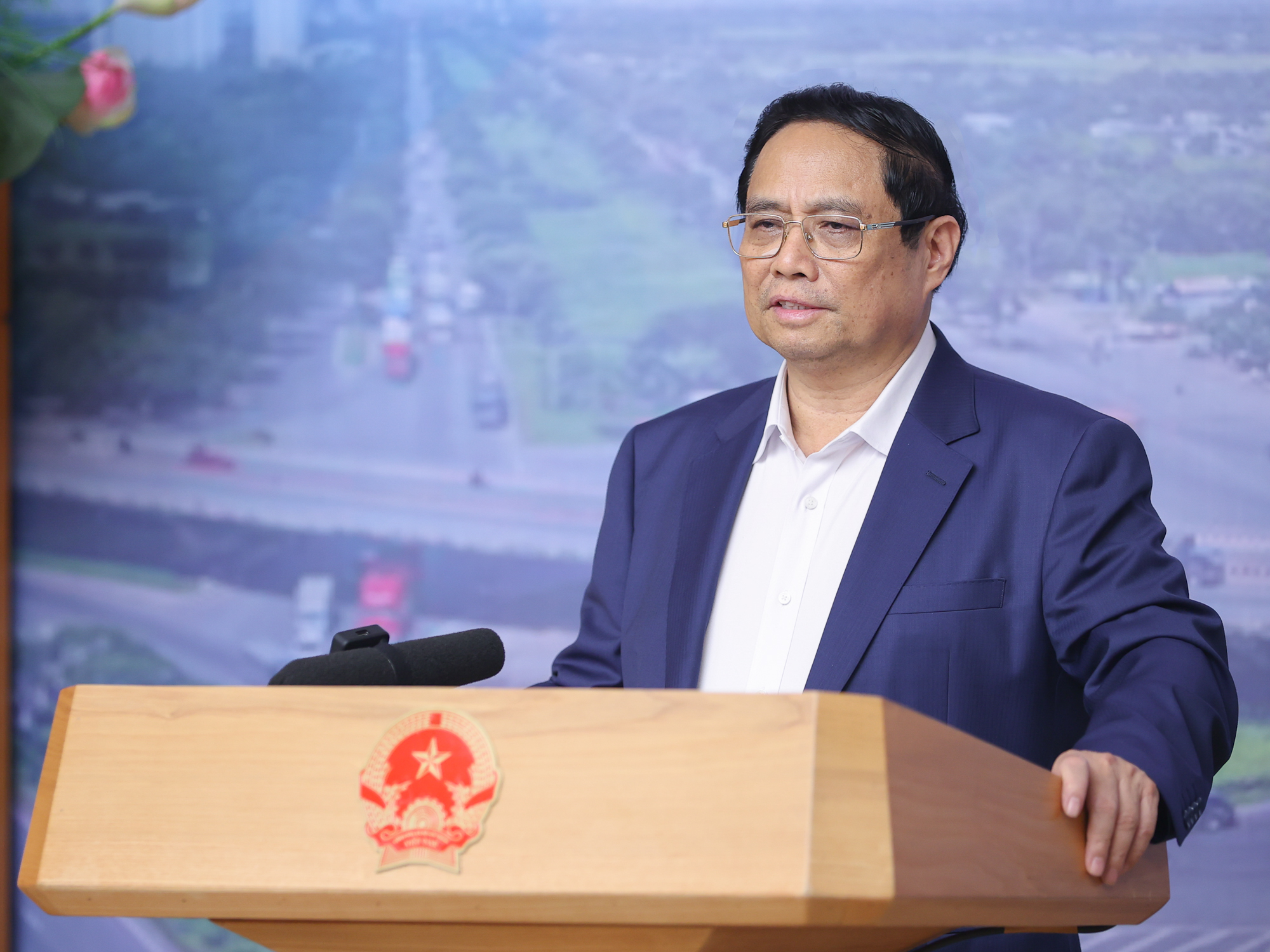 Thủ tướng: Hoàn thành GPMB vành đai 3 TP.HCM, vành đai 4 Hà Nội trong quý 2- Ảnh 1. Thủ tướng yêu cầu các địa phương tập trung rốt ráo GPMB