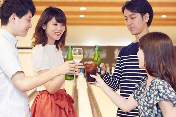 Họp lớp ai cũng háo hức nhưng có 3 kiểu người thường không tham gia - Ảnh 1. Họp lớp ai cũng háo hức nhưng có 3 kiểu người thường không tham gia - Ảnh 1.